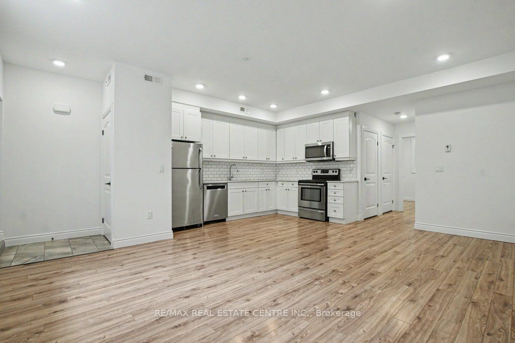 112 Union Street E B105 Property Photo 7