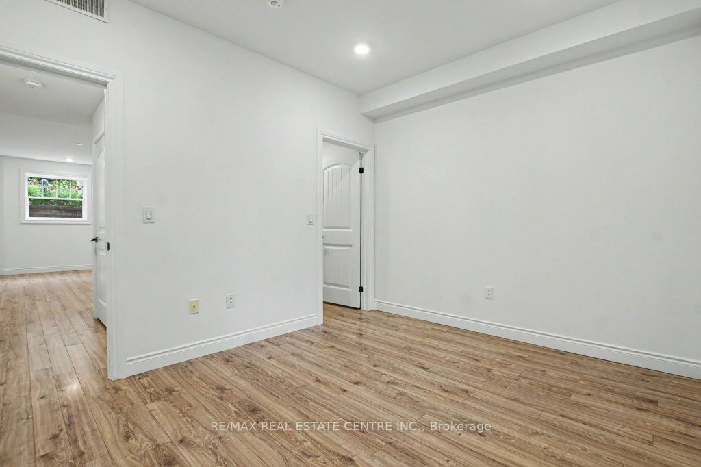 112 Union Street E B105 Property Photo 14