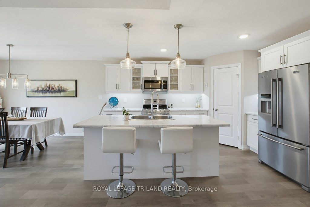 226 Peach Tree Boulevard Property Photo 11