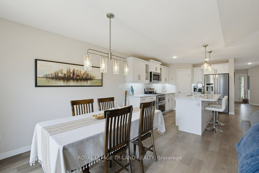 226 Peach Tree Boulevard Property Photo 14