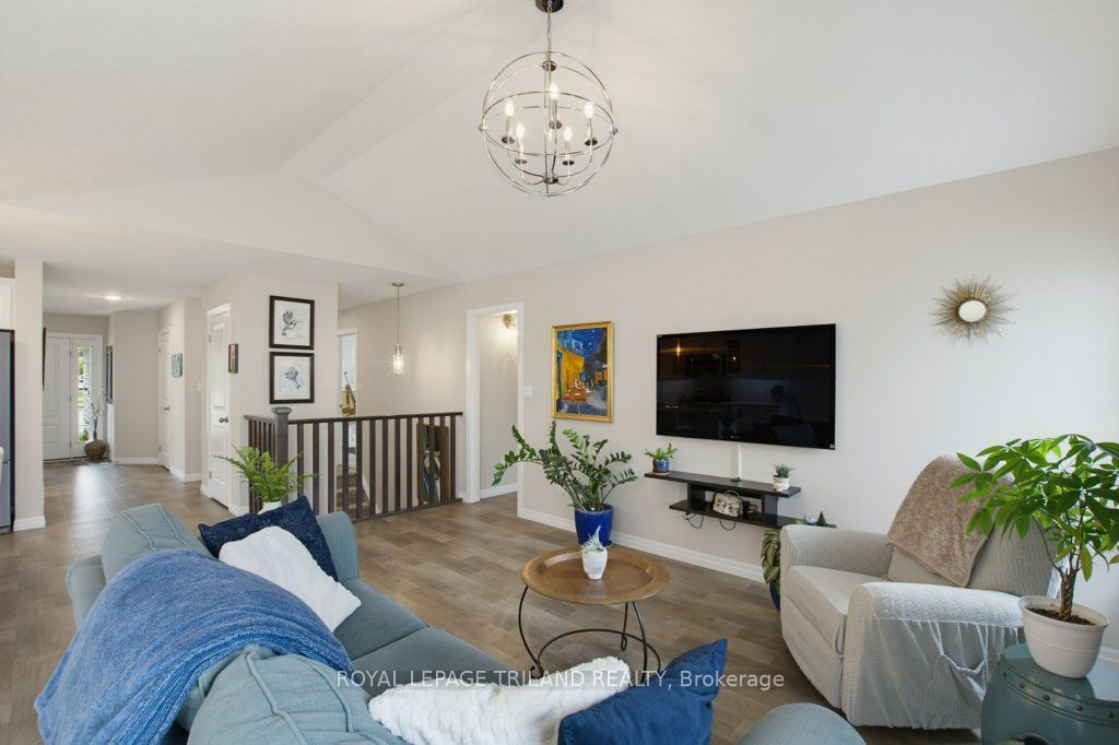 226 Peach Tree Boulevard Property Photo 15
