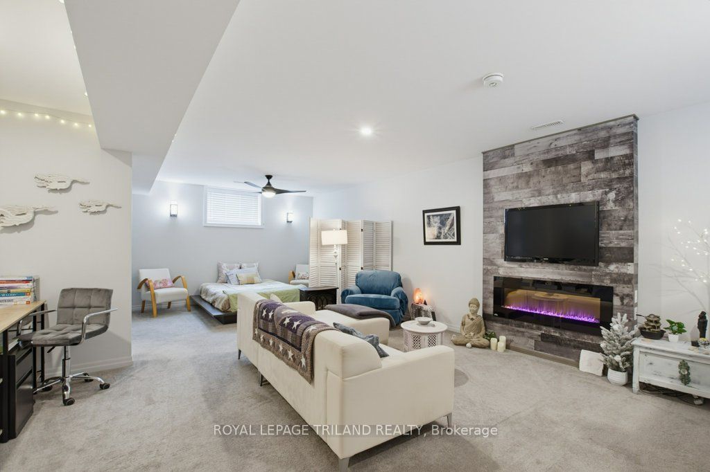 226 Peach Tree Boulevard Property Photo 27