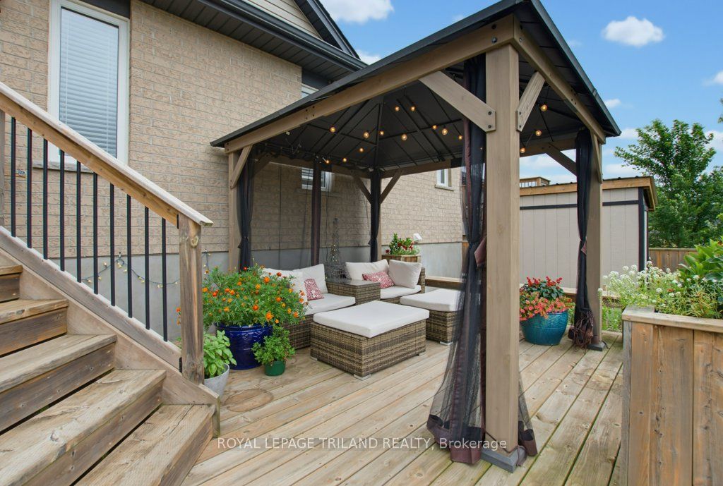 226 Peach Tree Boulevard Property Photo 32