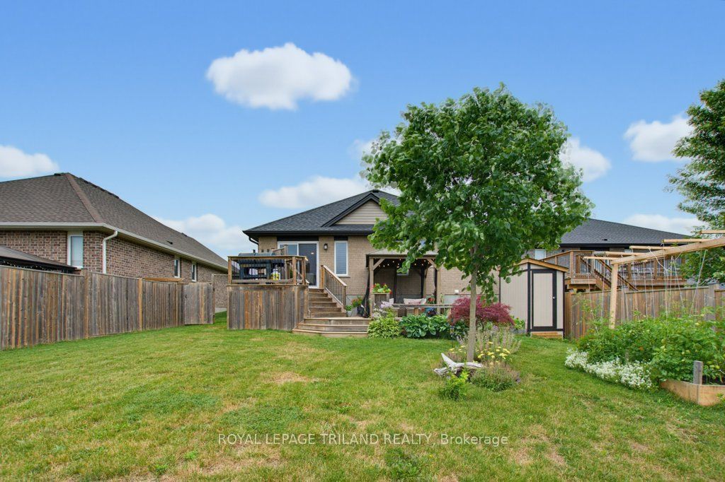 226 Peach Tree Boulevard Property Photo 34