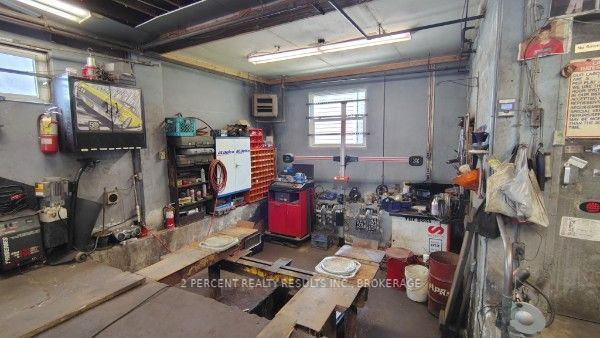 225 Concession Street Property Photo 6