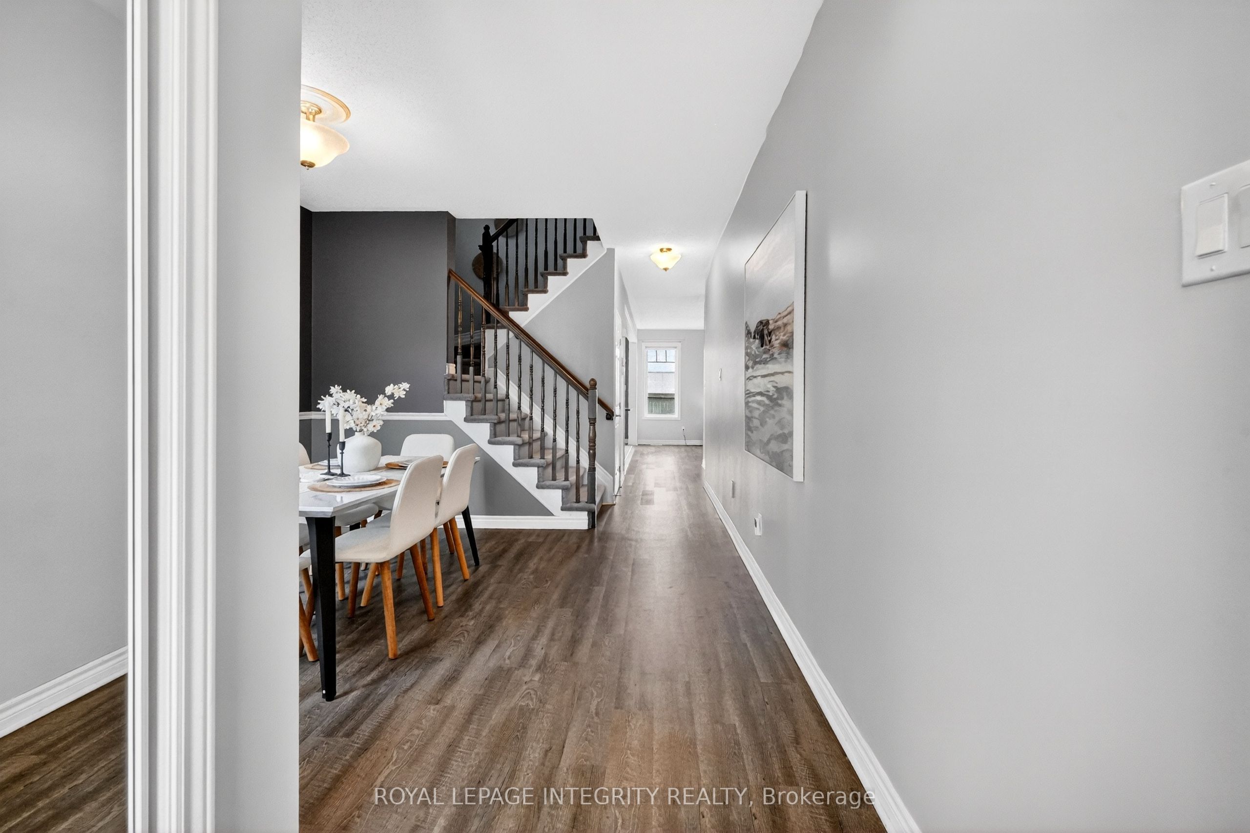 351 Gallantry Way Property Photo 4