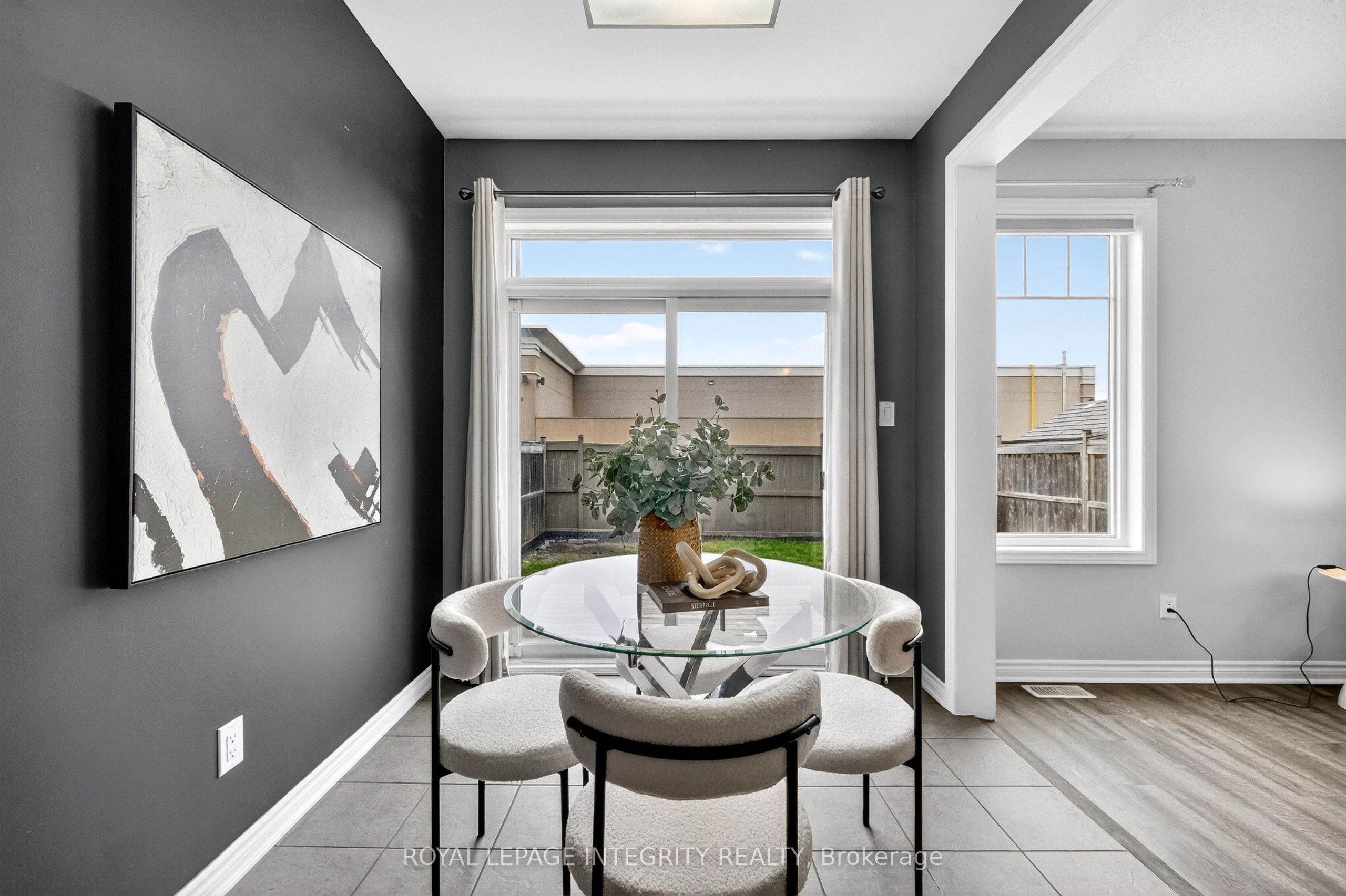 351 Gallantry Way Property Photo 11