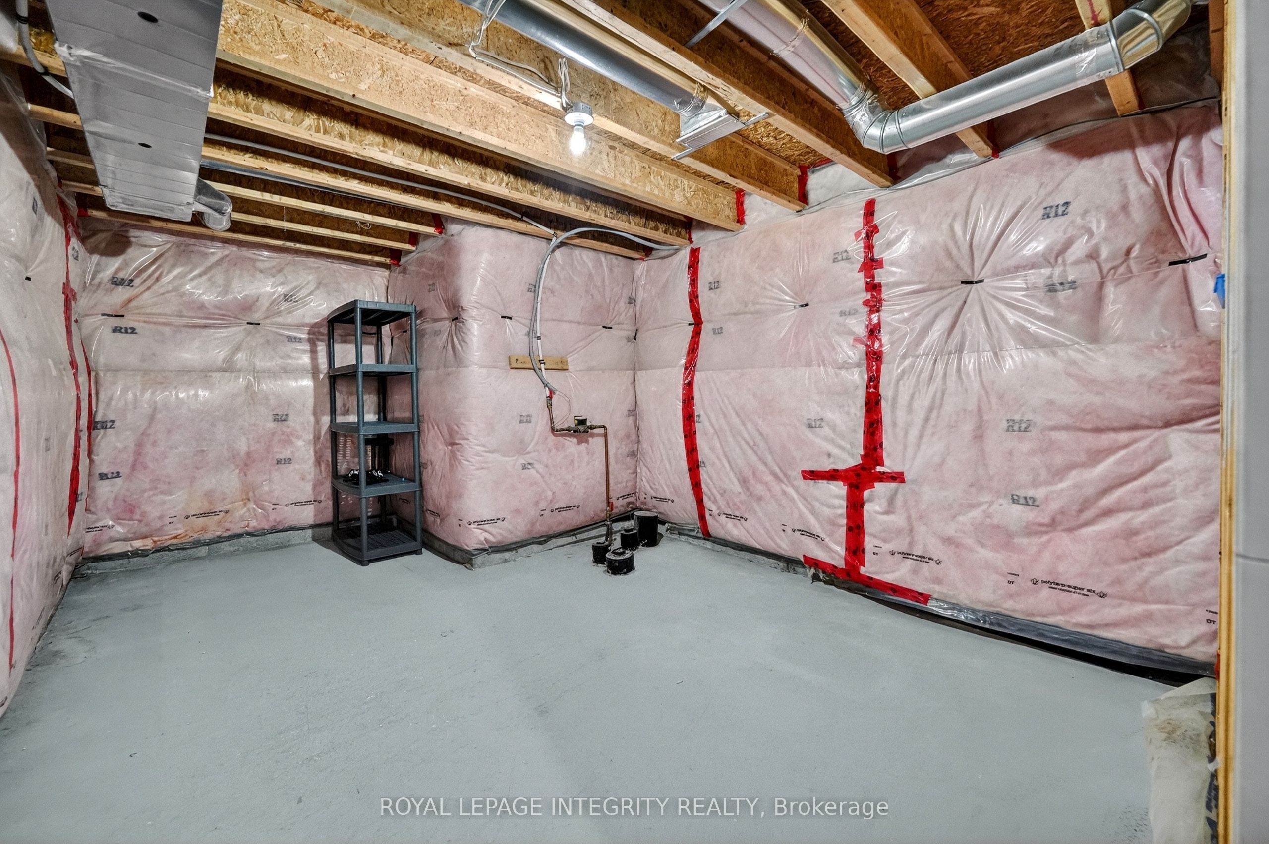 351 Gallantry Way Property Photo 33