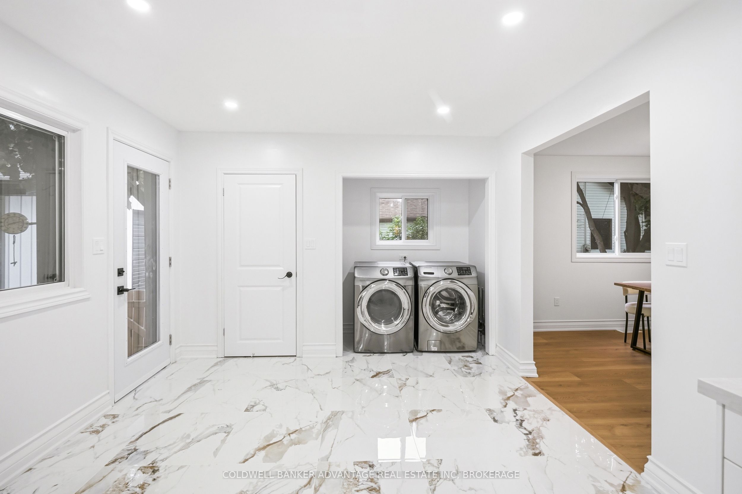 162 Dufferin Street E Property Photo 14