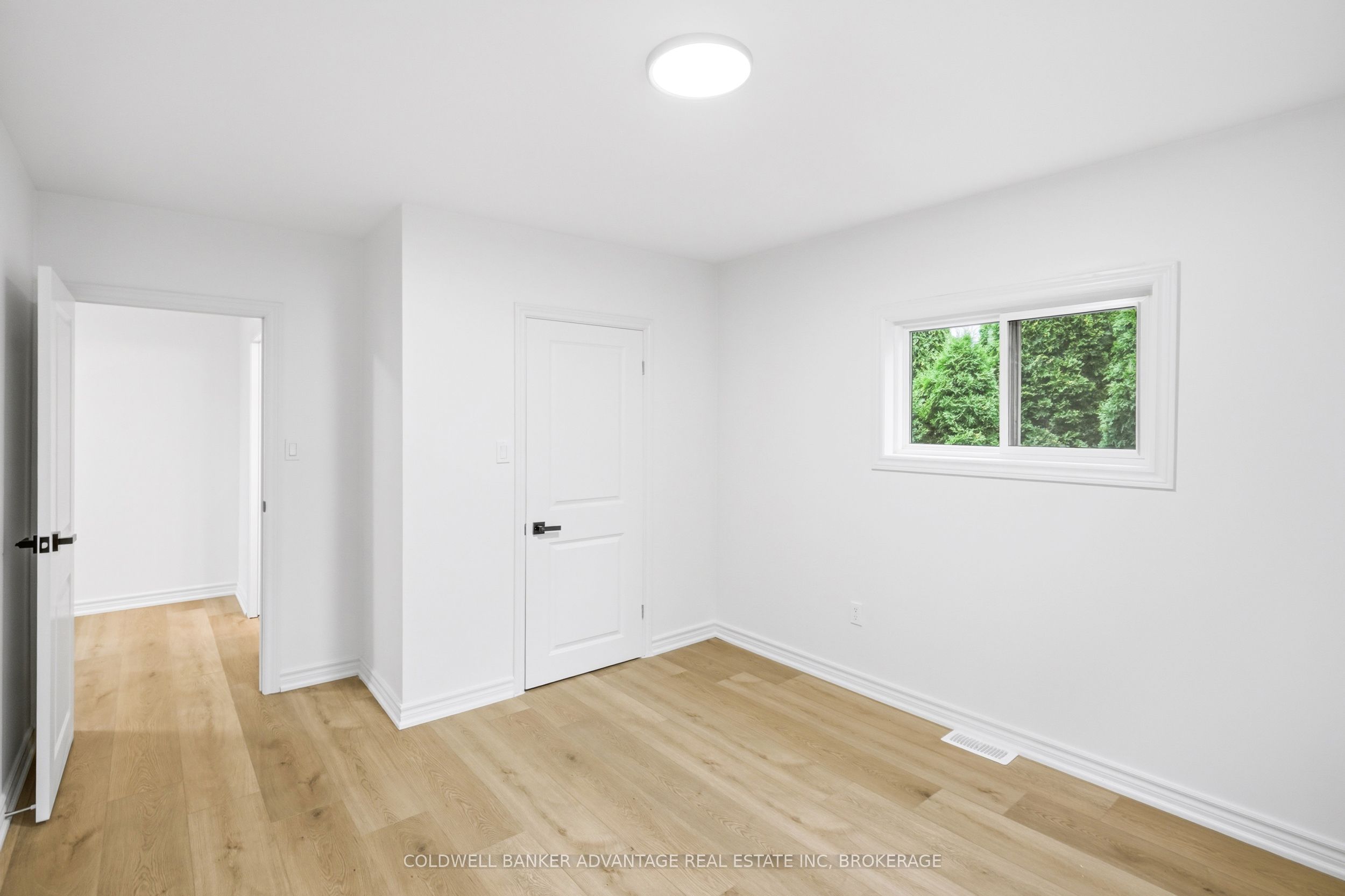 162 Dufferin Street E Property Photo 21