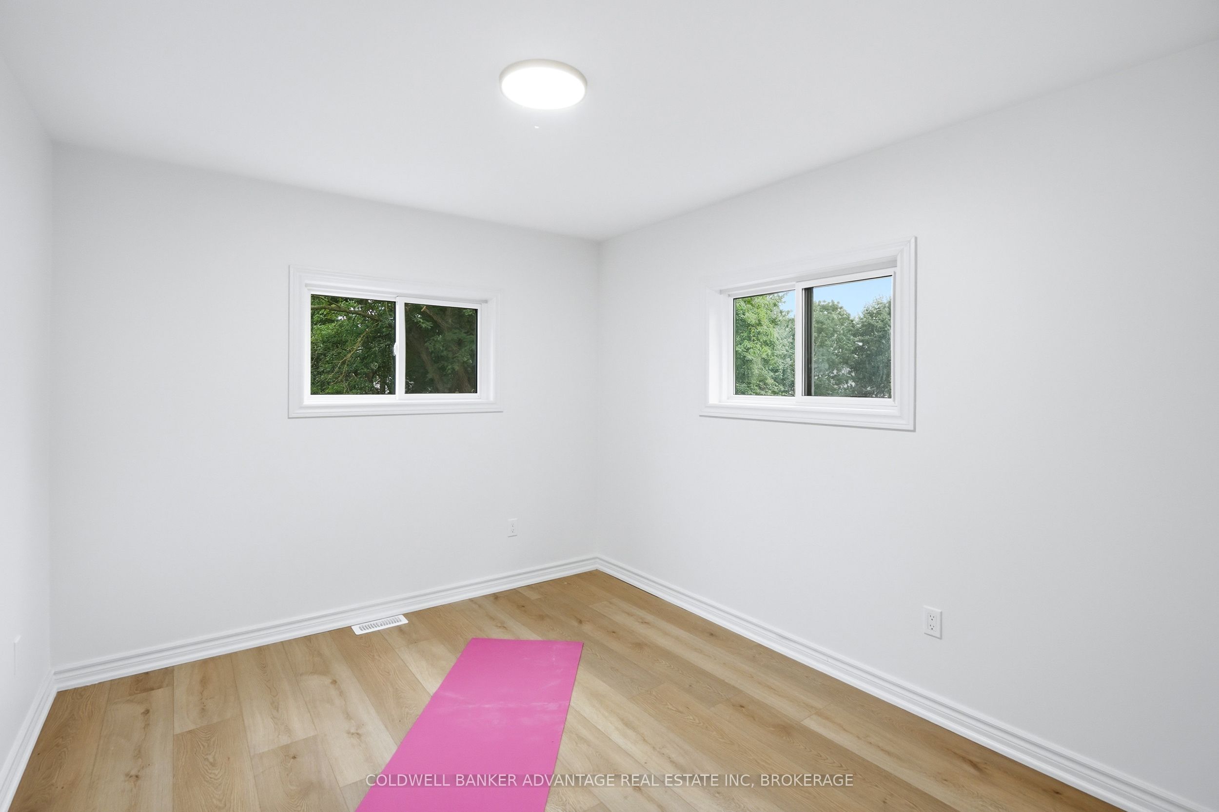 162 Dufferin Street E Property Photo 22