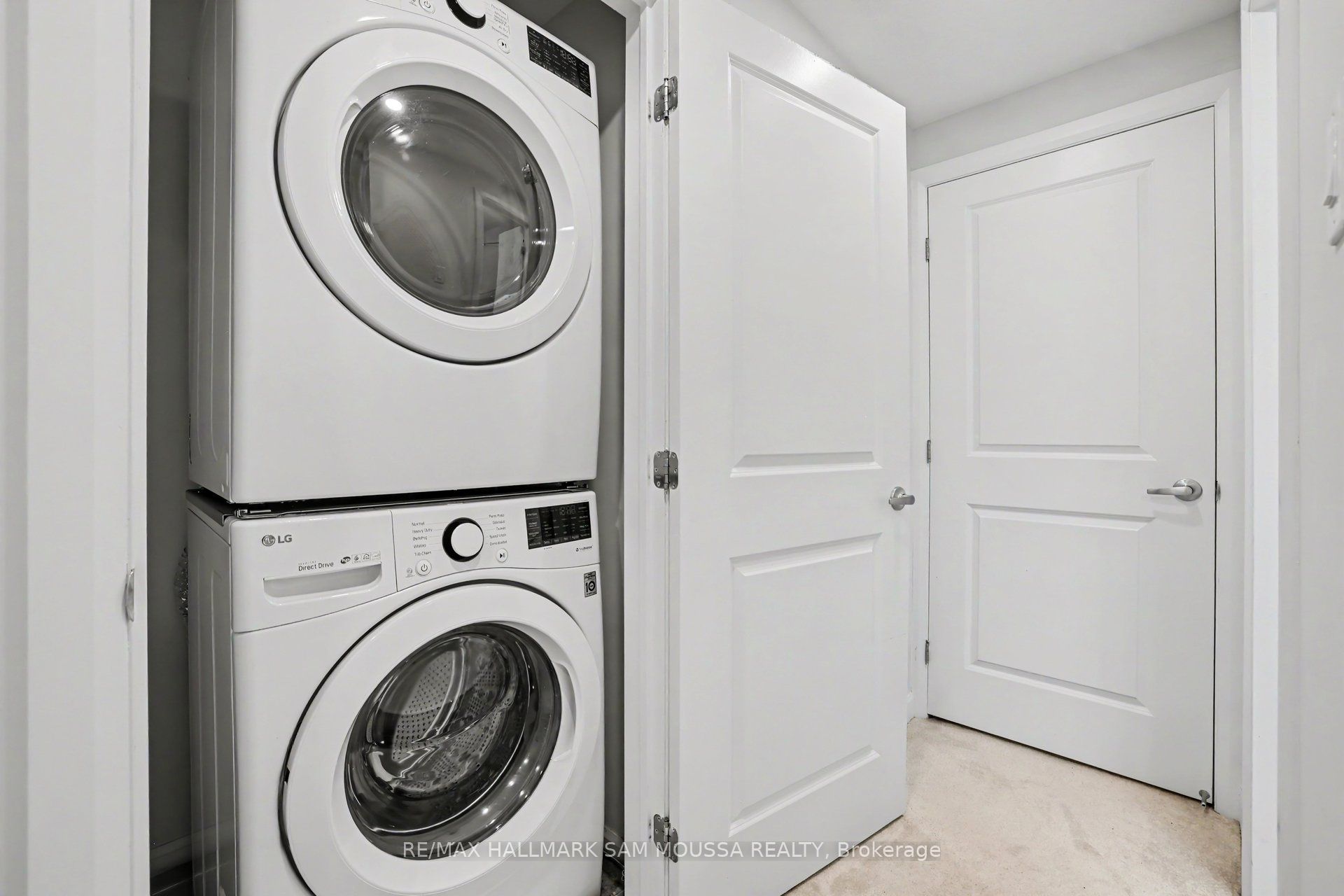 215 Eldorado Private A Property Photo 37