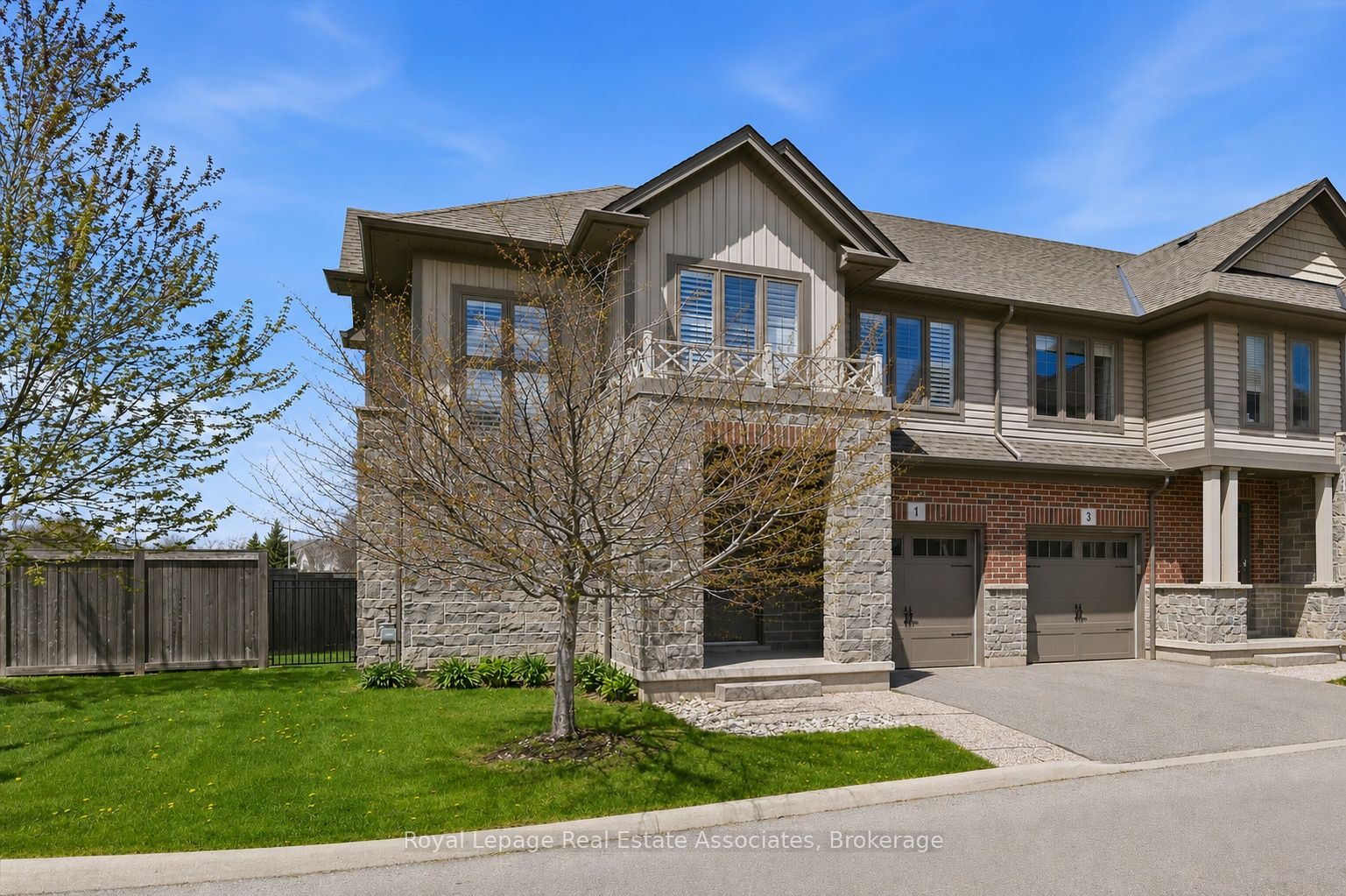 1 Southshore Crescent Property Photo 2
