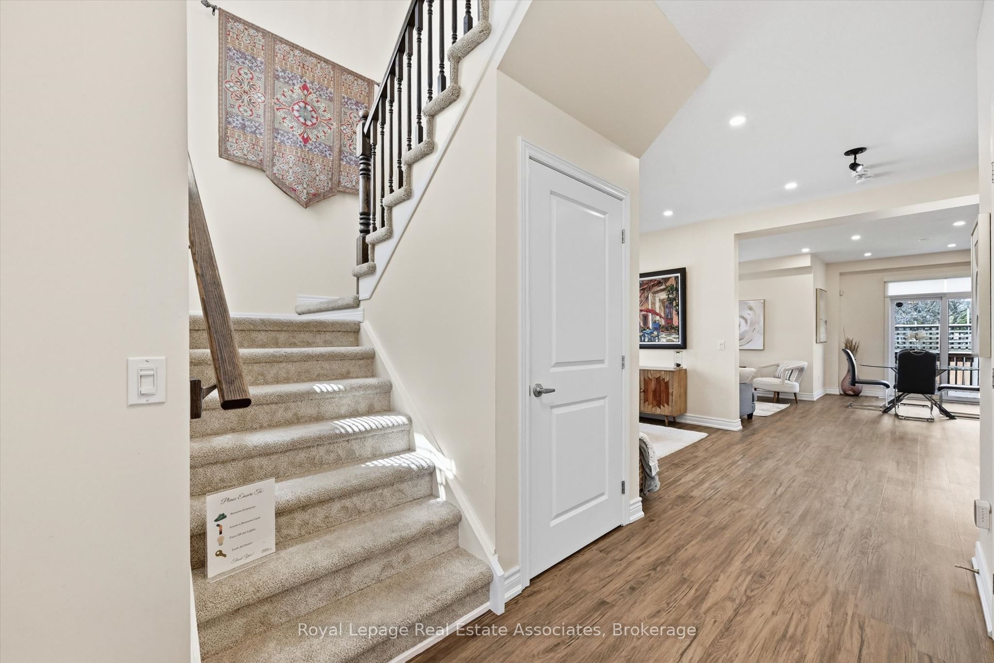 1 Southshore Crescent Property Photo 15