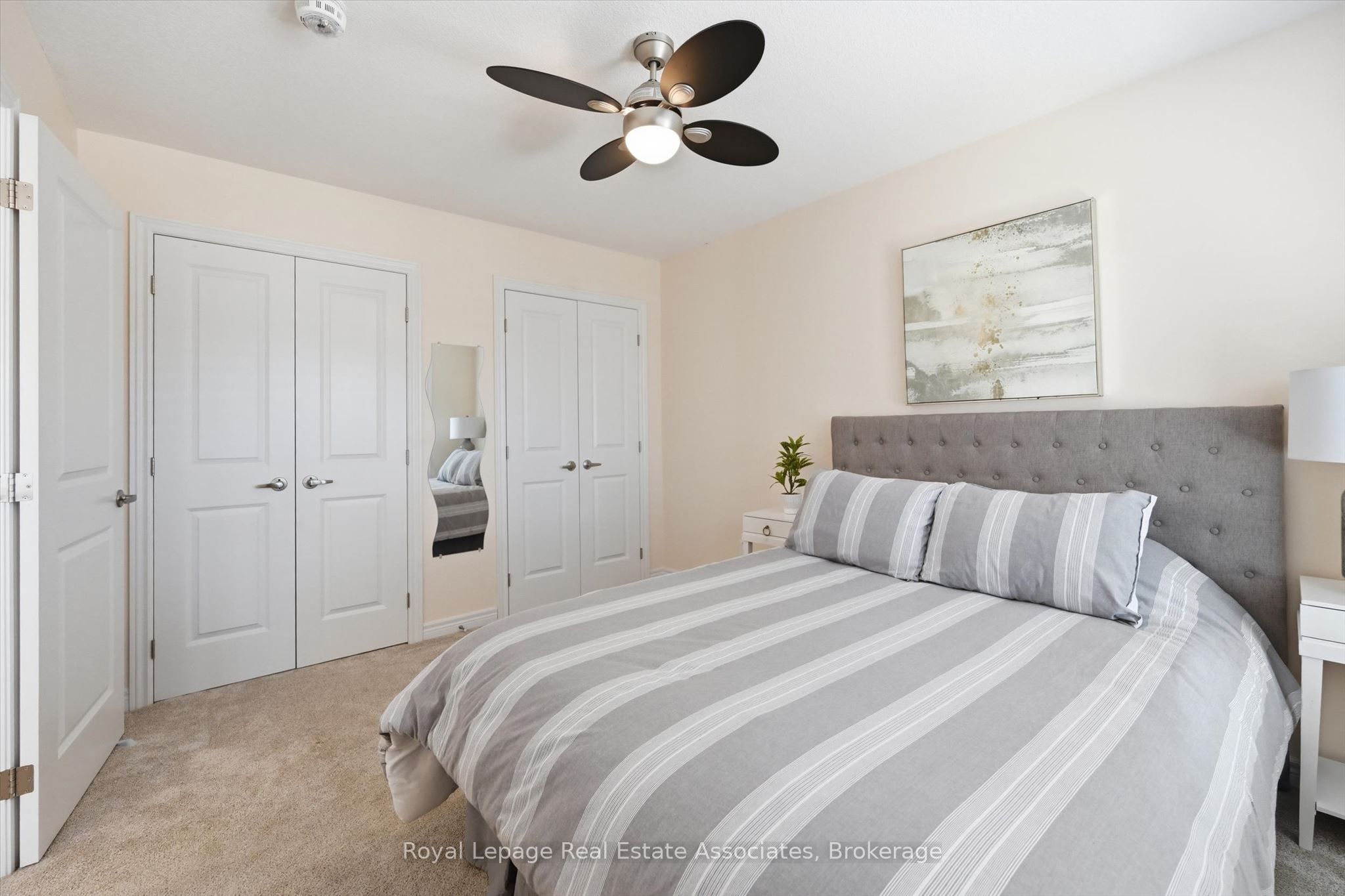 1 Southshore Crescent Property Photo 22