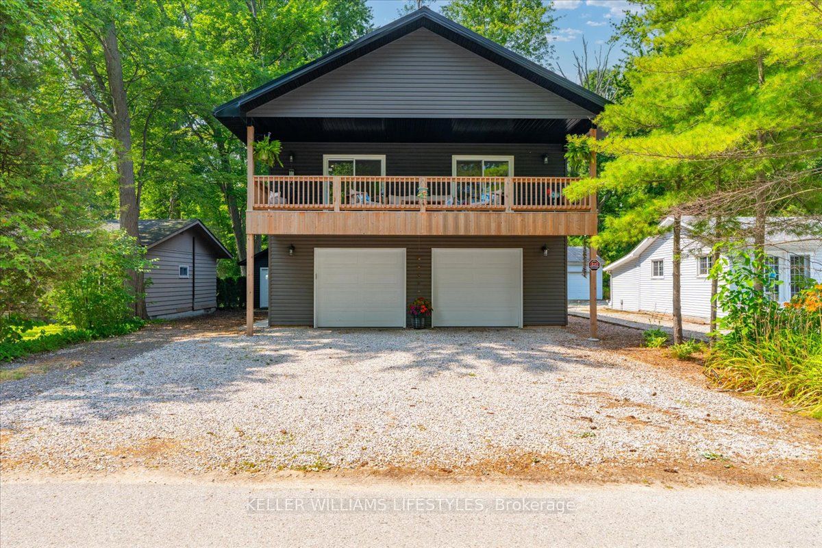 9904 Lake Road Property Photo 3