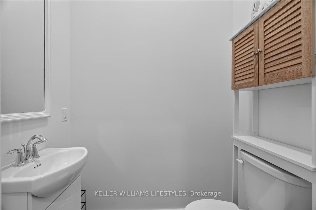 9904 Lake Road Property Photo 8