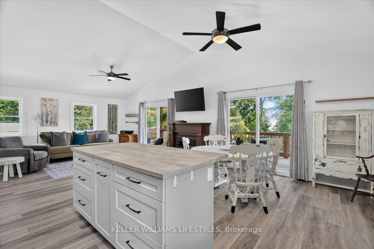 9904 Lake Road Property Photo 19