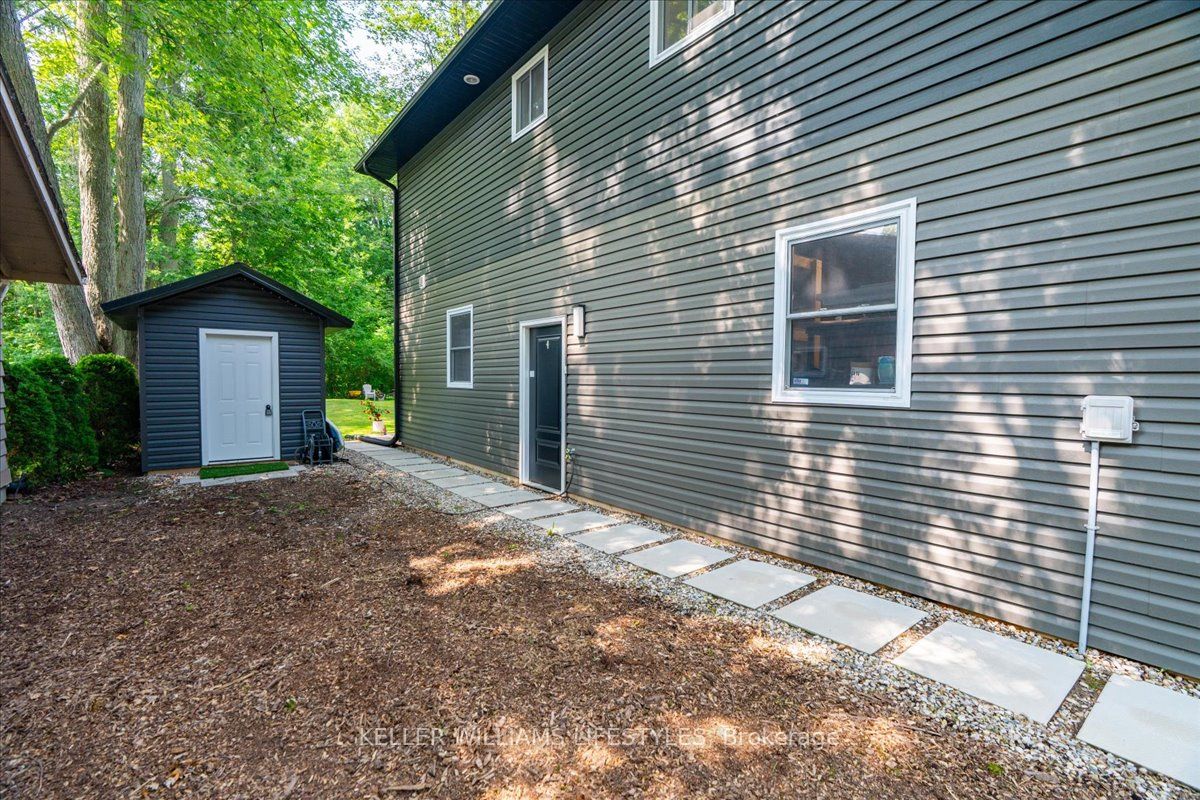 9904 Lake Road Property Photo 31