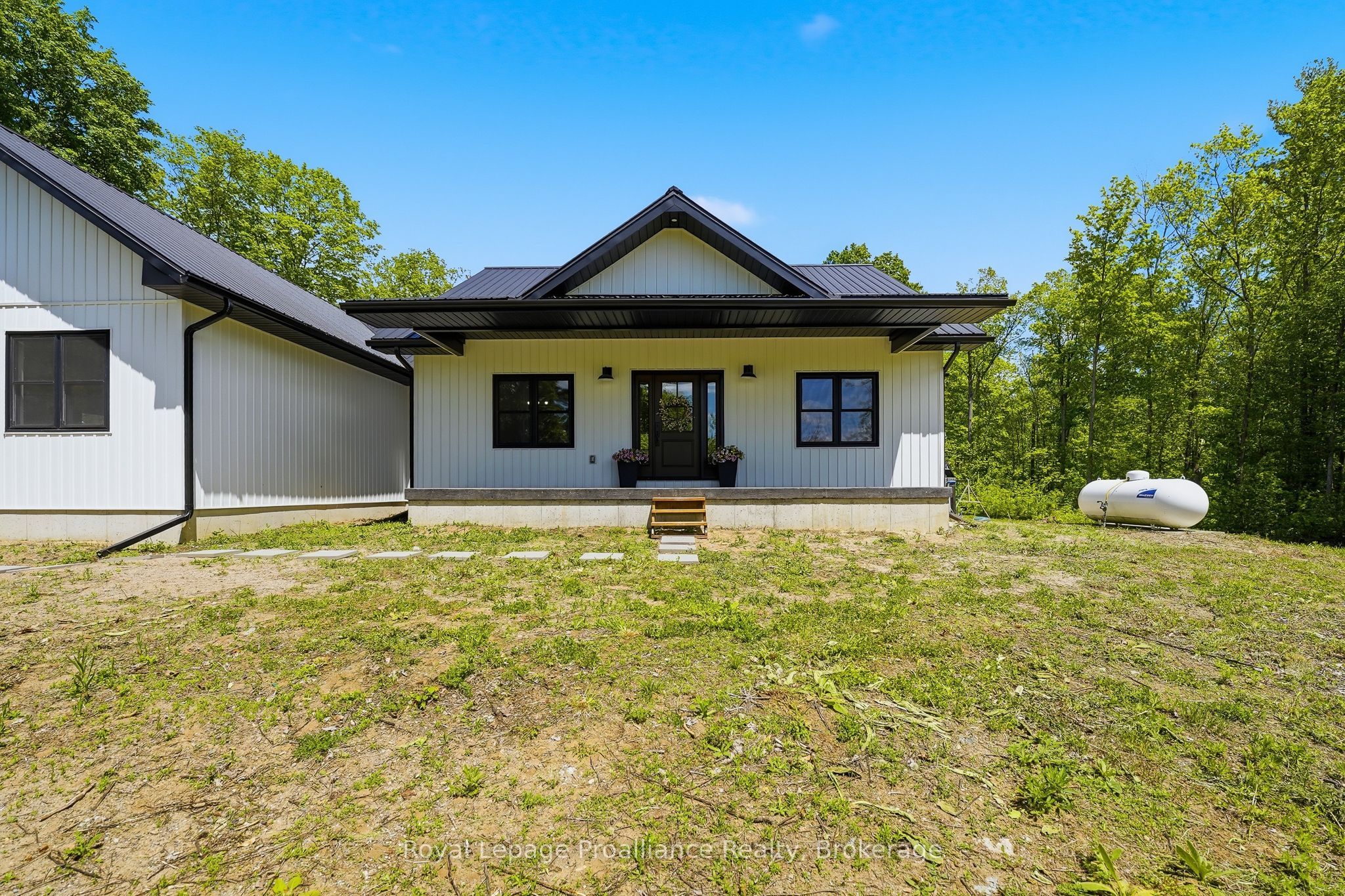 293 Douglas Road Property Photo 3