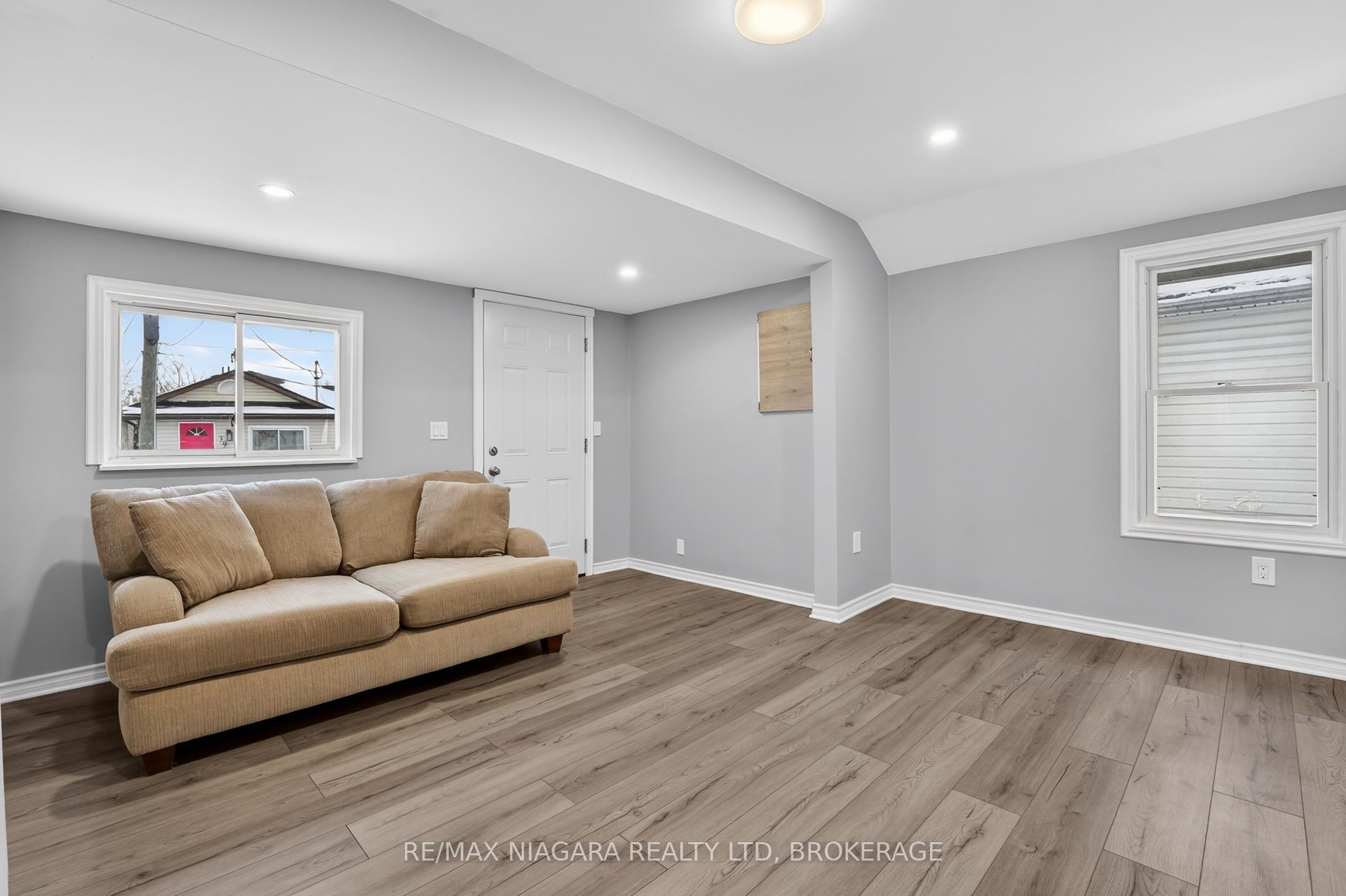 40 Longtent Avenue Property Photo 4
