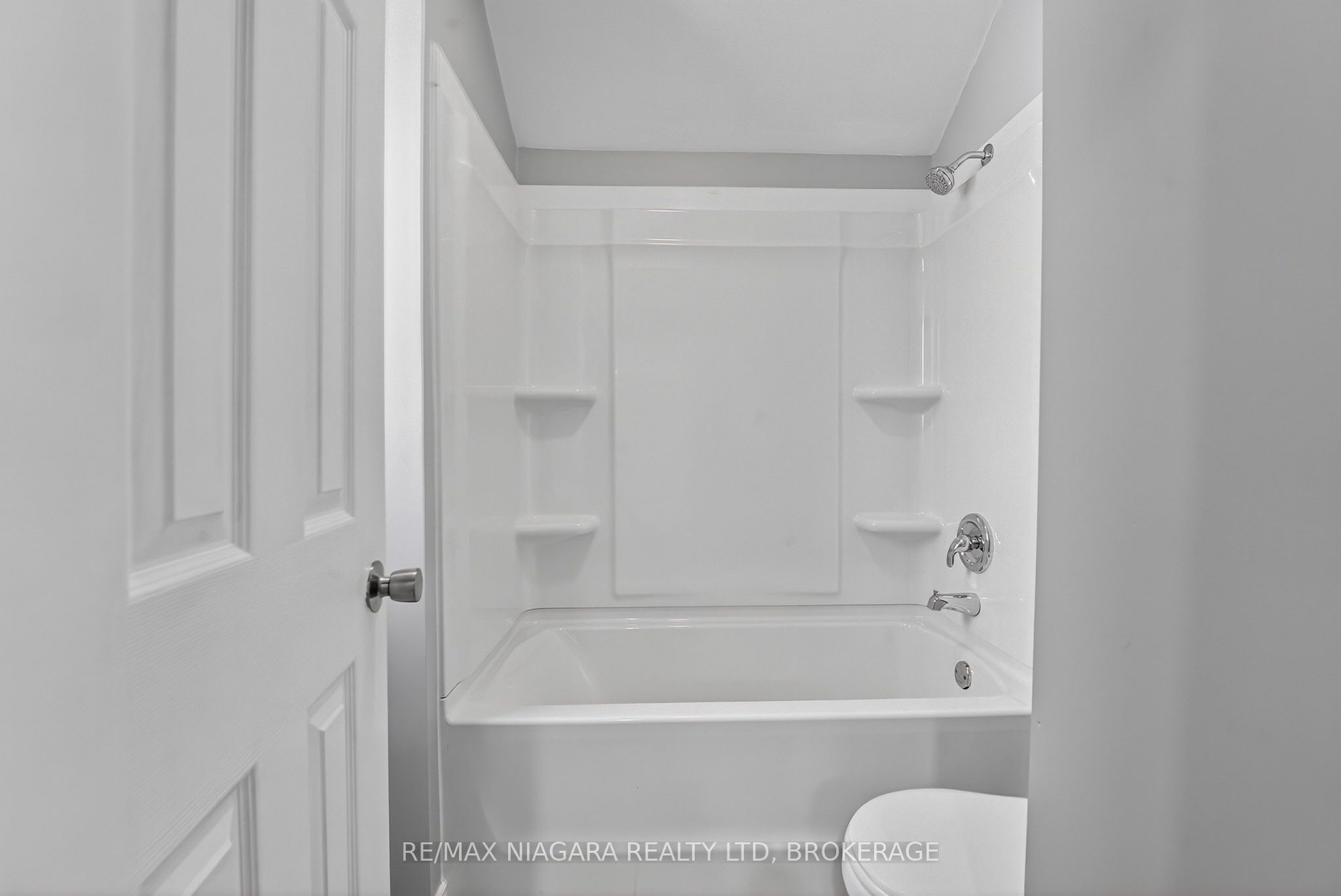 40 Longtent Avenue Property Photo 15