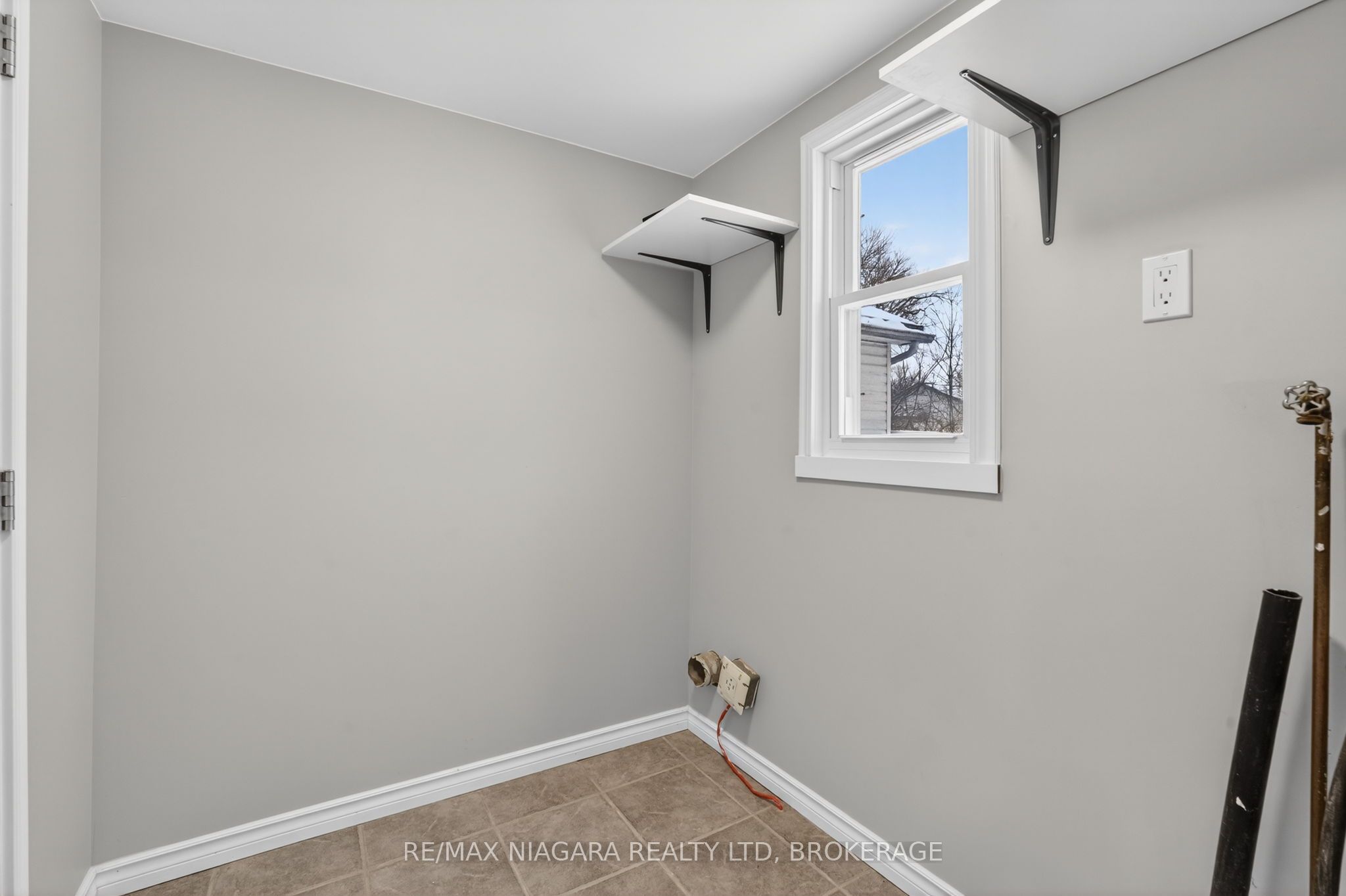 40 Longtent Avenue Property Photo 19
