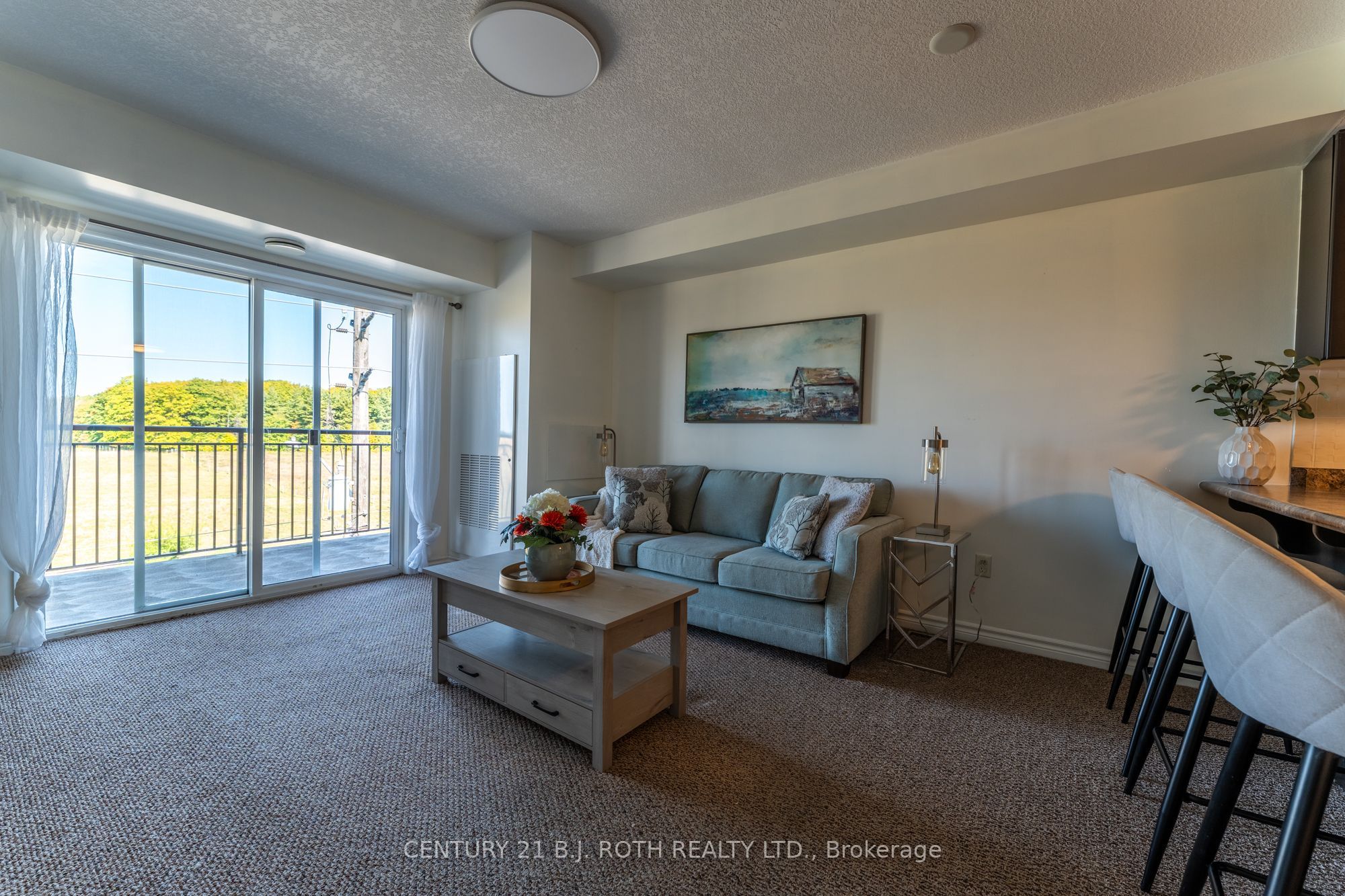 67 Kingsbury Square 403 Property Photo 10
