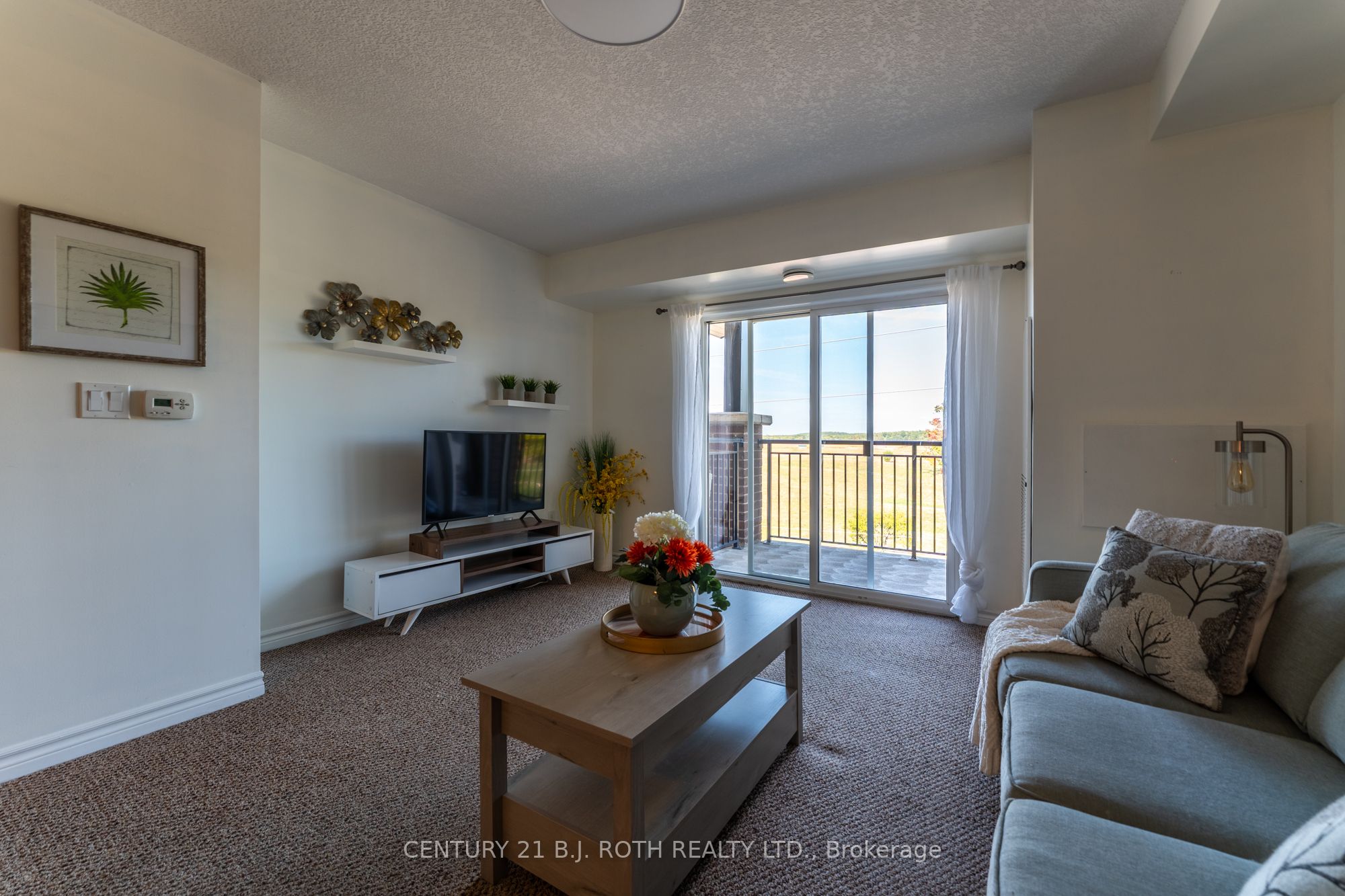 67 Kingsbury Square 403 Property Photo 11