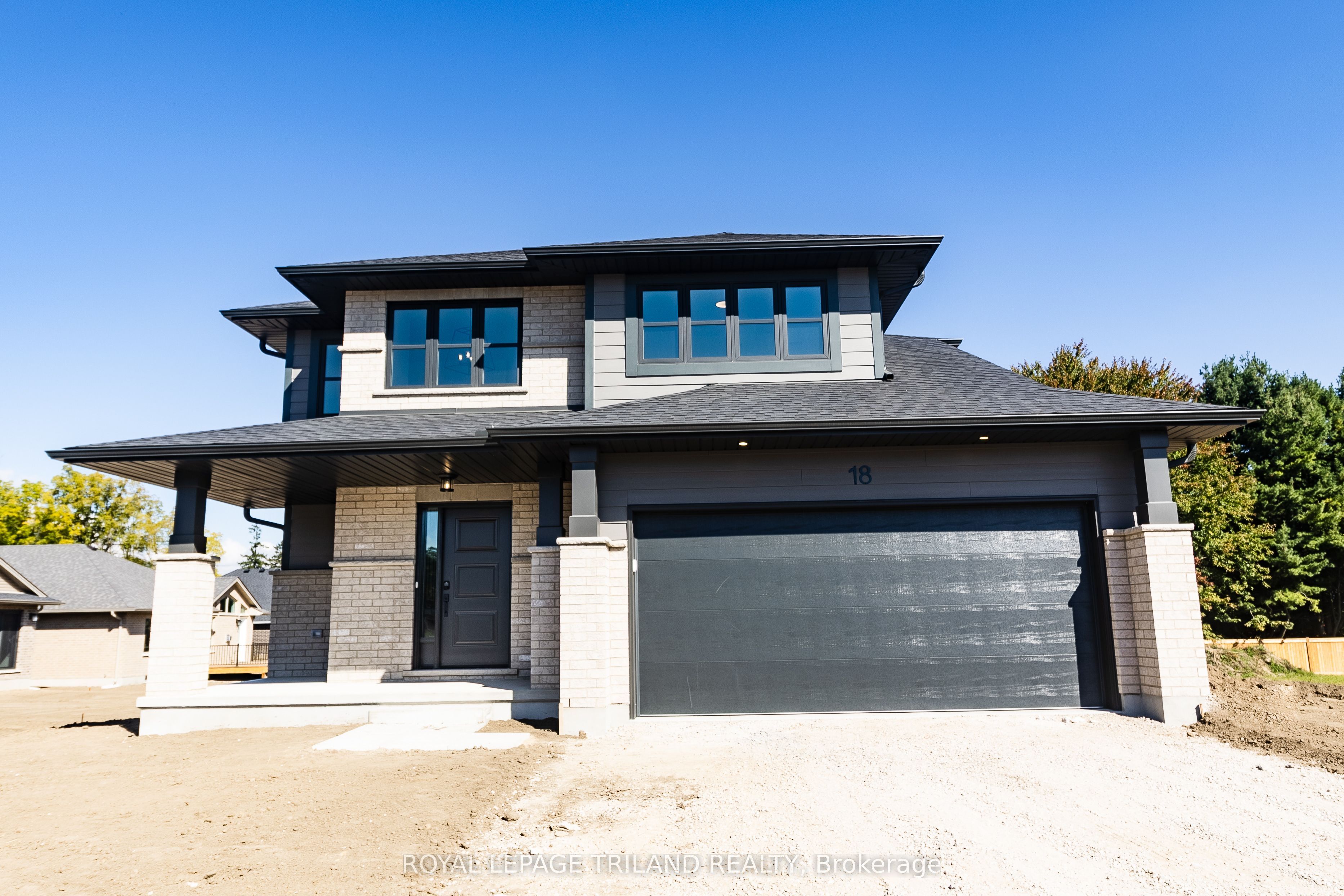 18 Hawks Gate Property Photo 1