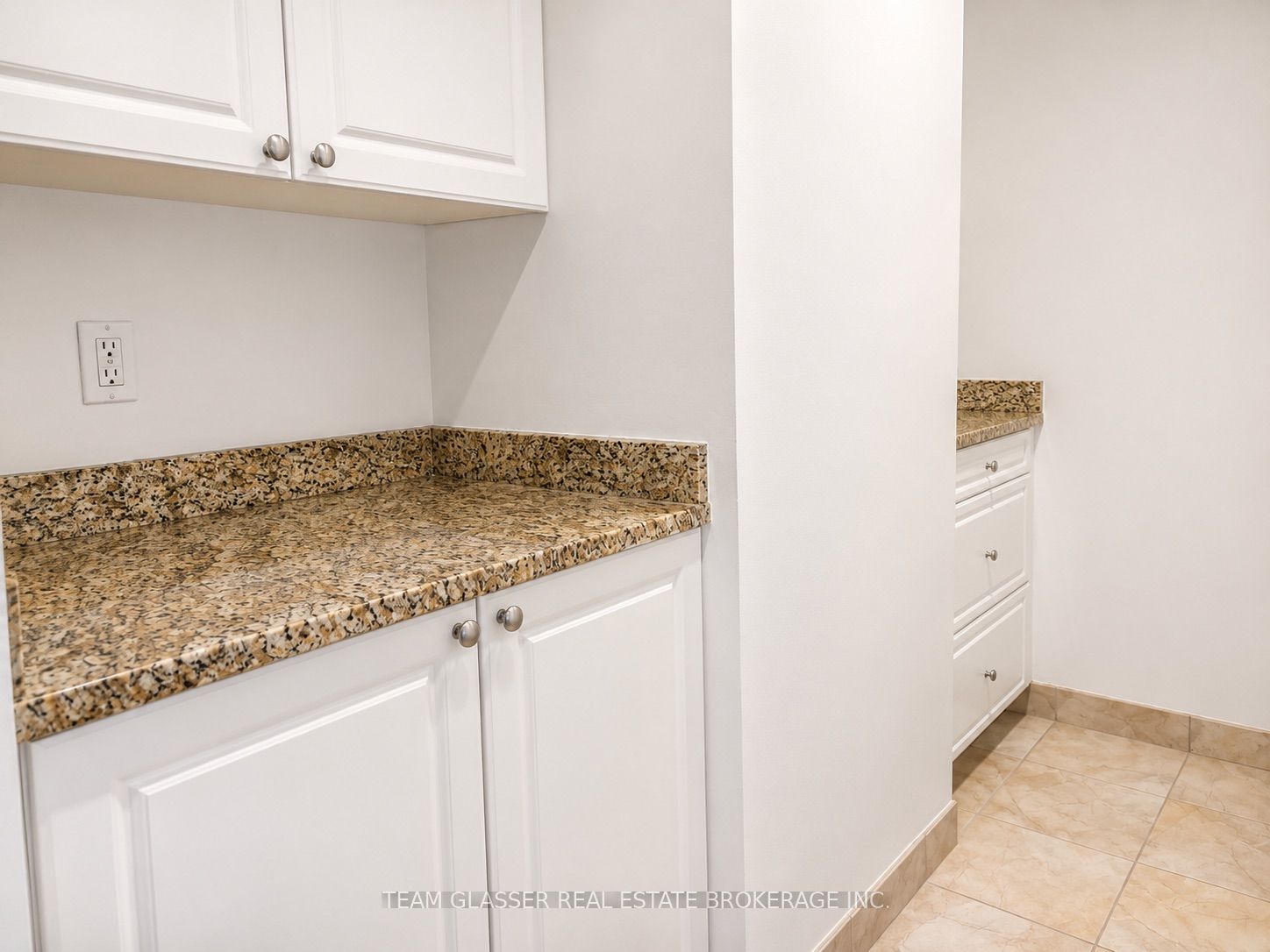 21 King Street 1108 Property Photo 12