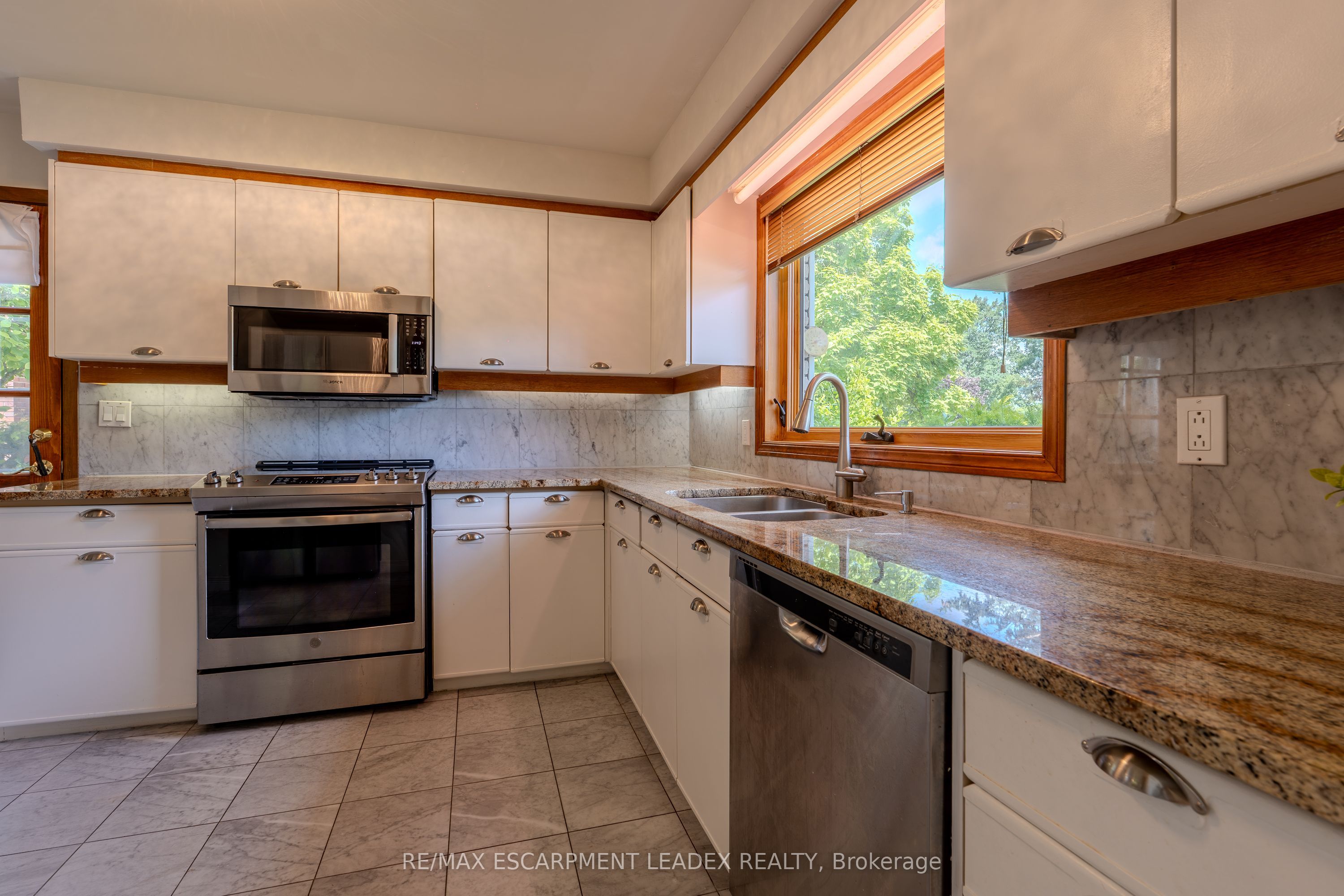 1129 Scenic Drive Property Photo 6
