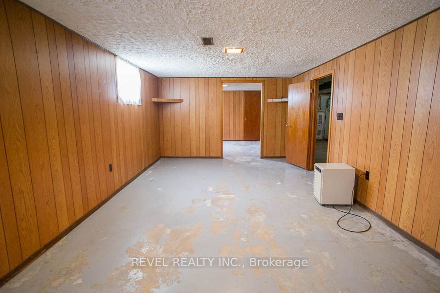 120 Henry Street Property Photo 16