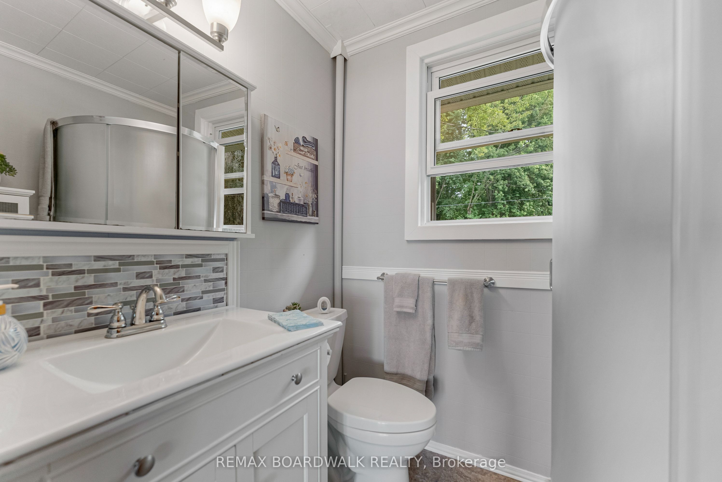 391 Leavoy Lane Property Photo 35