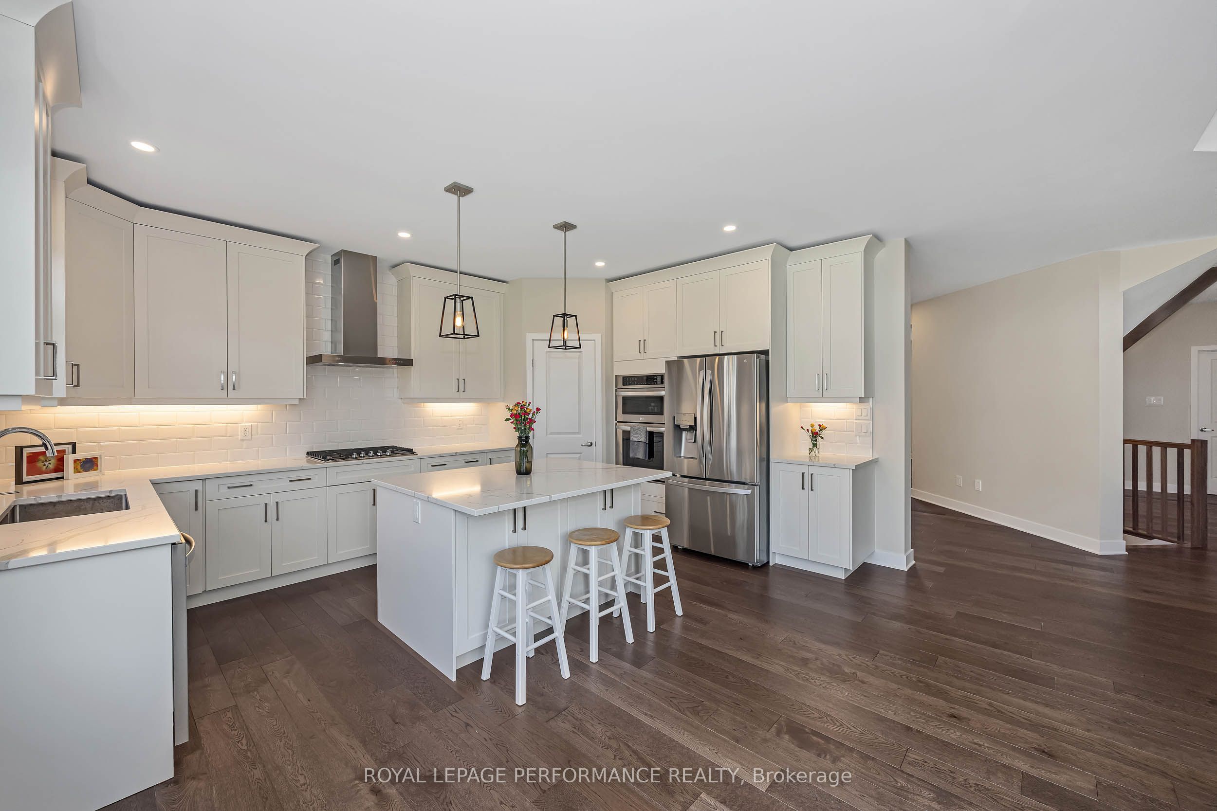 414 Longworth Avenue Property Photo 15