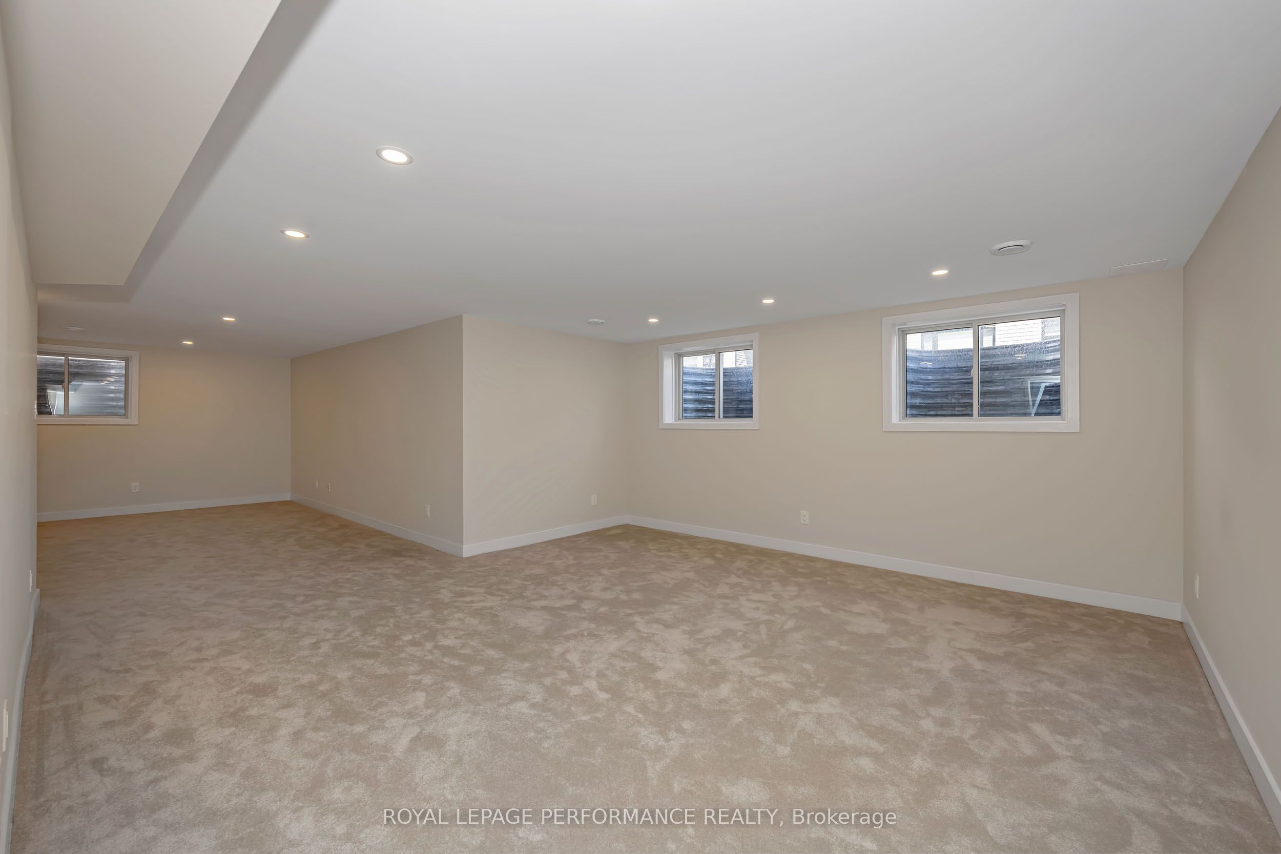 414 Longworth Avenue Property Photo 42