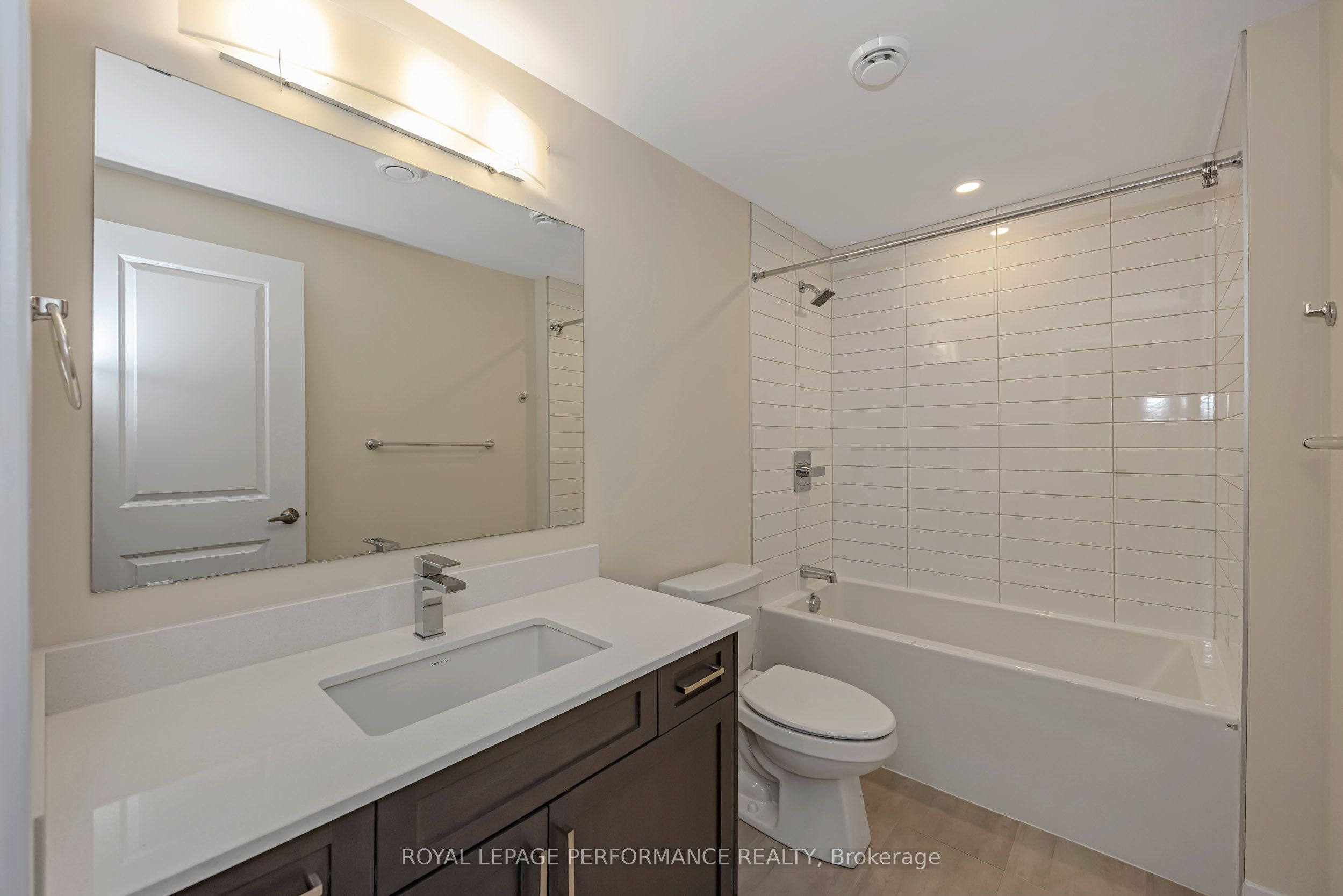 414 Longworth Avenue Property Photo 43