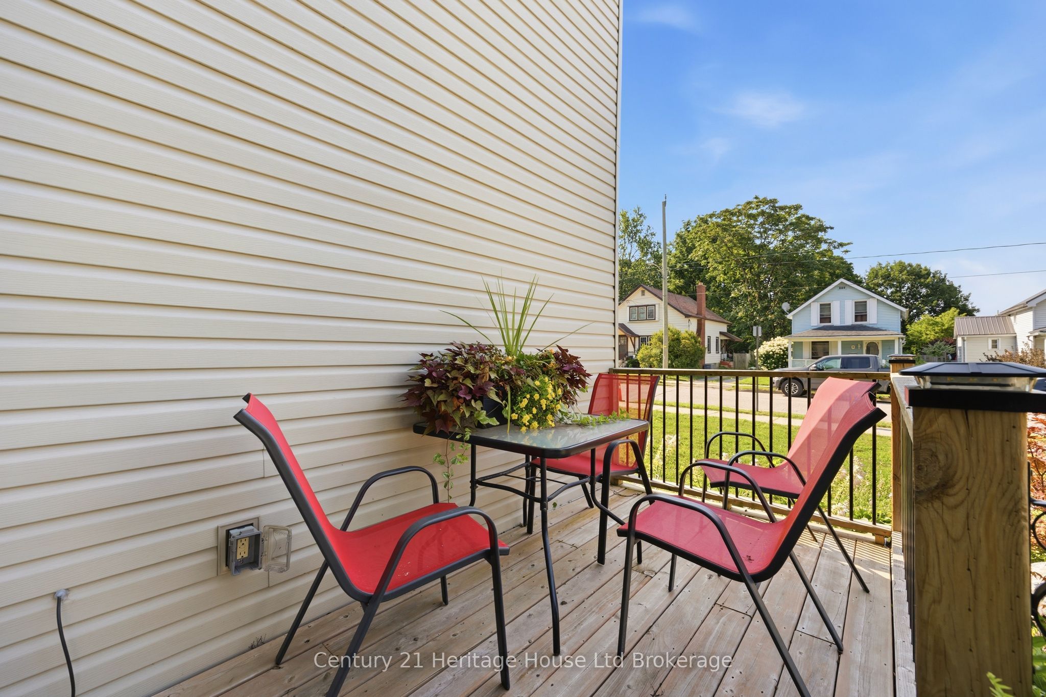 10 Pearl Street Property Photo 33