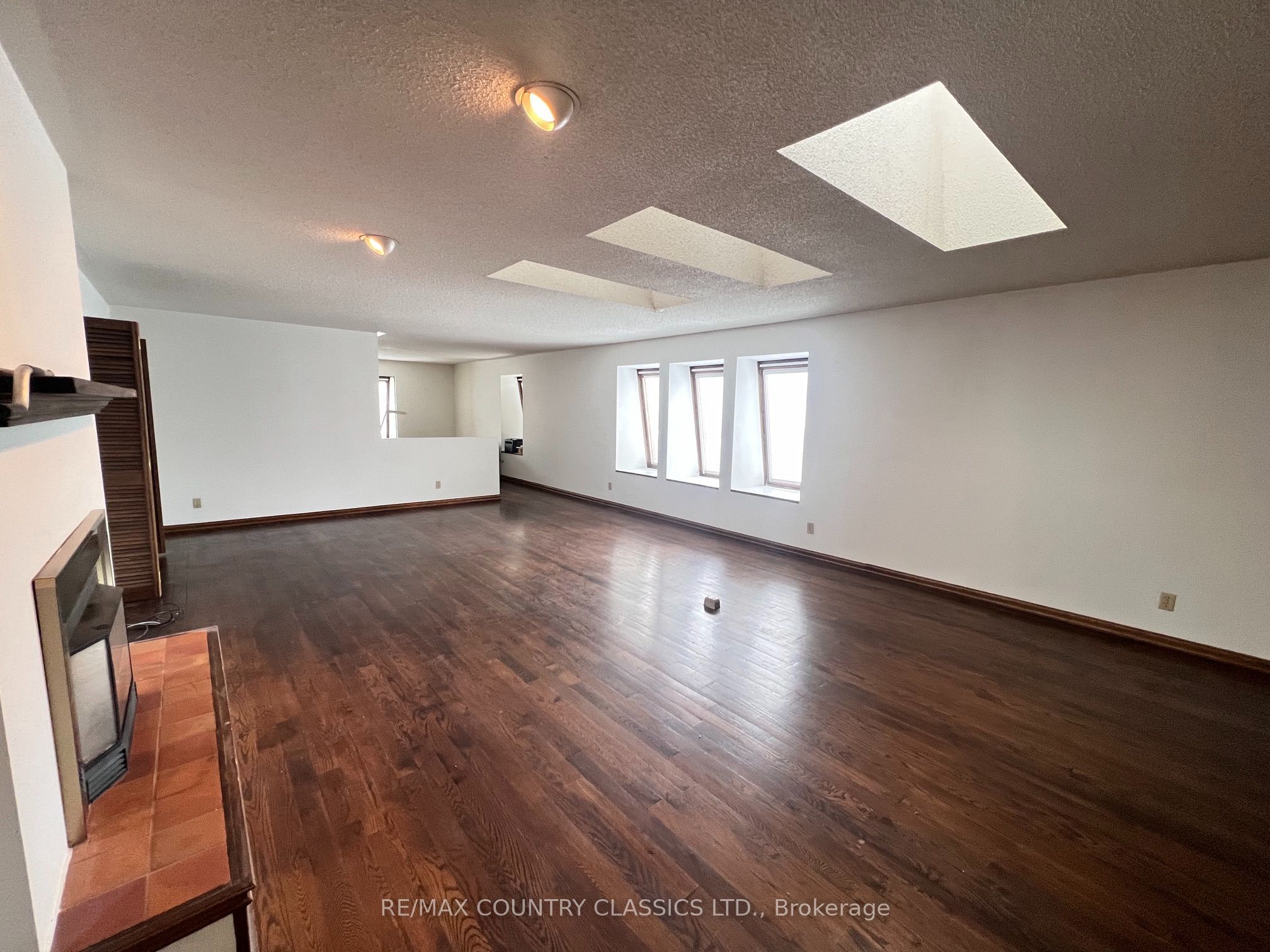 10 - 12 Flint Avenue Property Photo 11