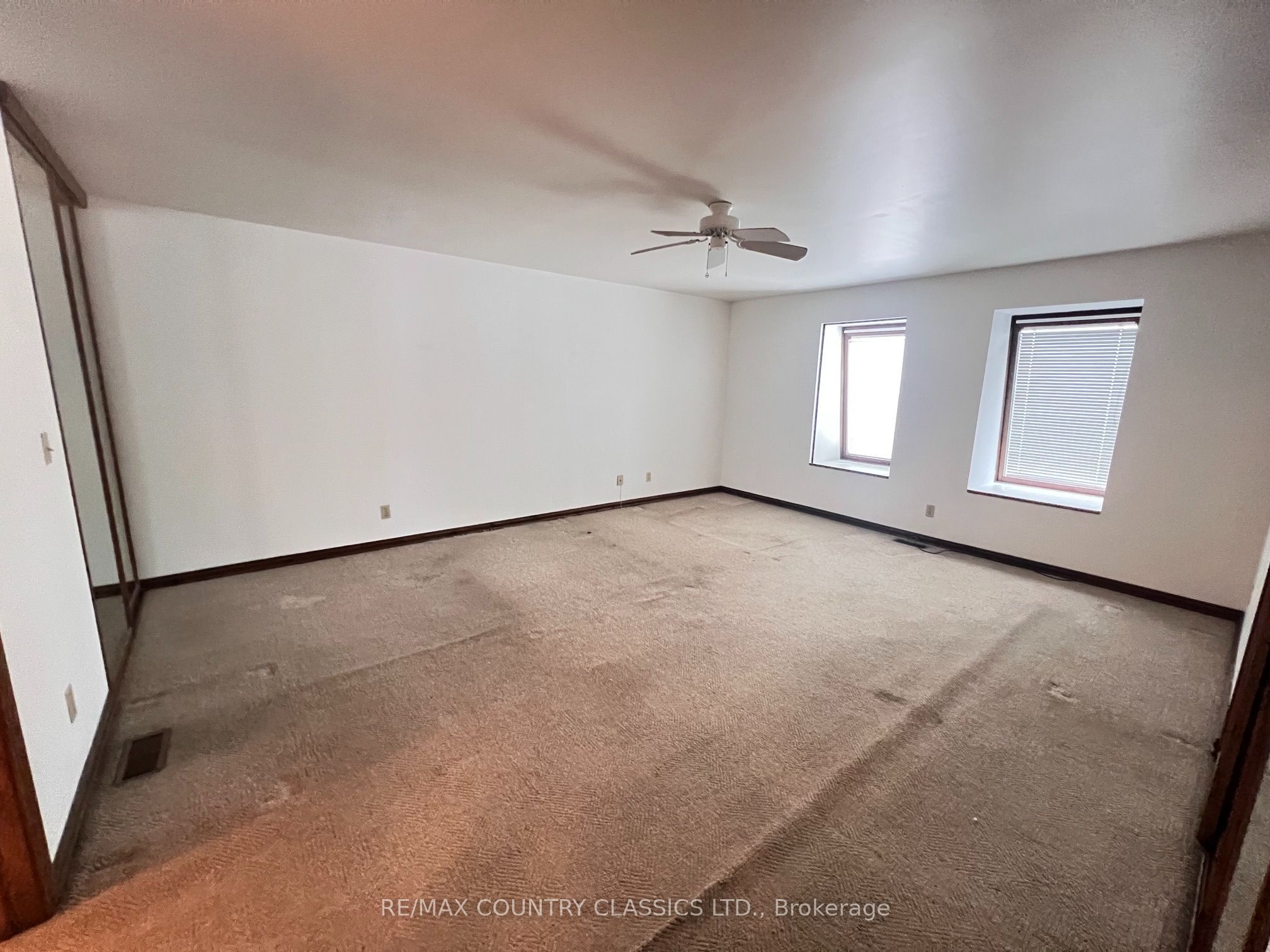 10 - 12 Flint Avenue Property Photo 15