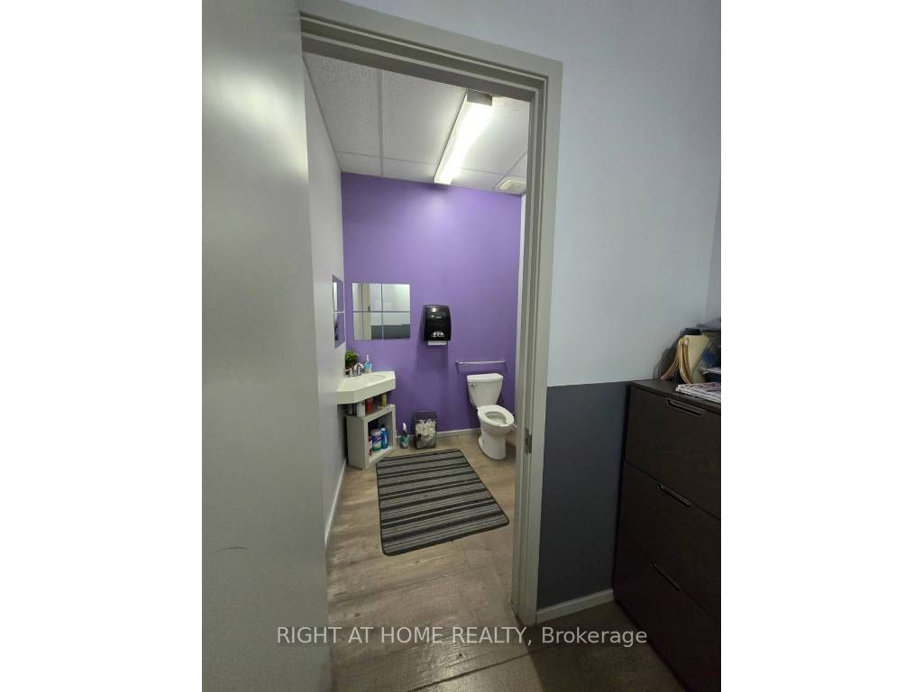 259 Queenston Road 6 Property Photo 9