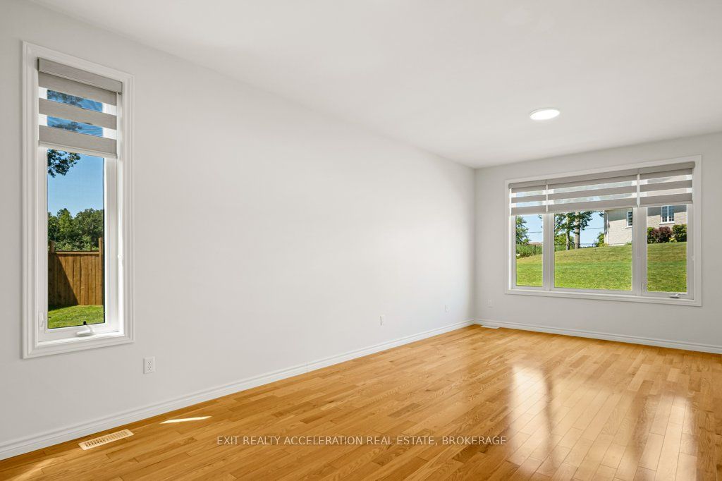 14 Ashwood Crescent Property Photo 11