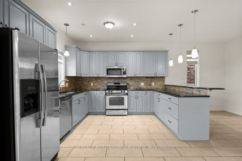 14 Ashwood Crescent Property Photo 12