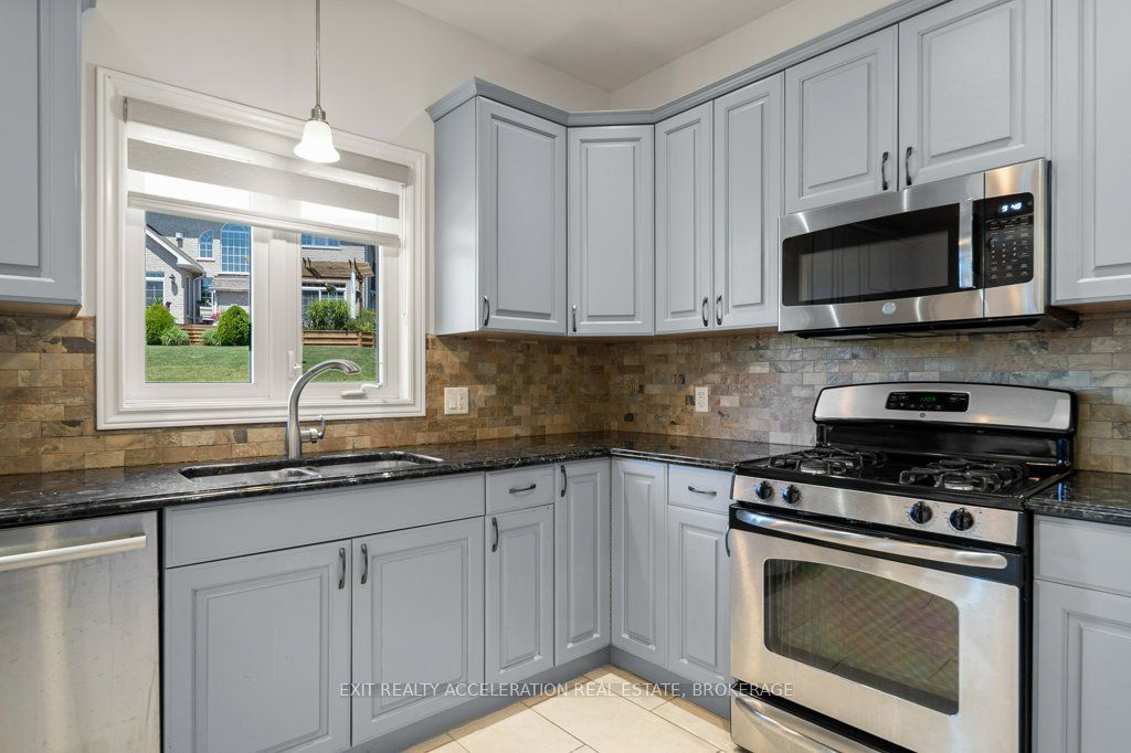 14 Ashwood Crescent Property Photo 17