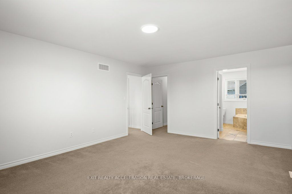 14 Ashwood Crescent Property Photo 24