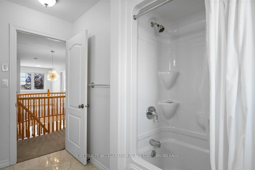 14 Ashwood Crescent Property Photo 29