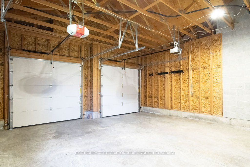 14 Ashwood Crescent Property Photo 34