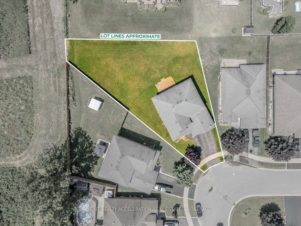 14 Ashwood Crescent Property Photo 47