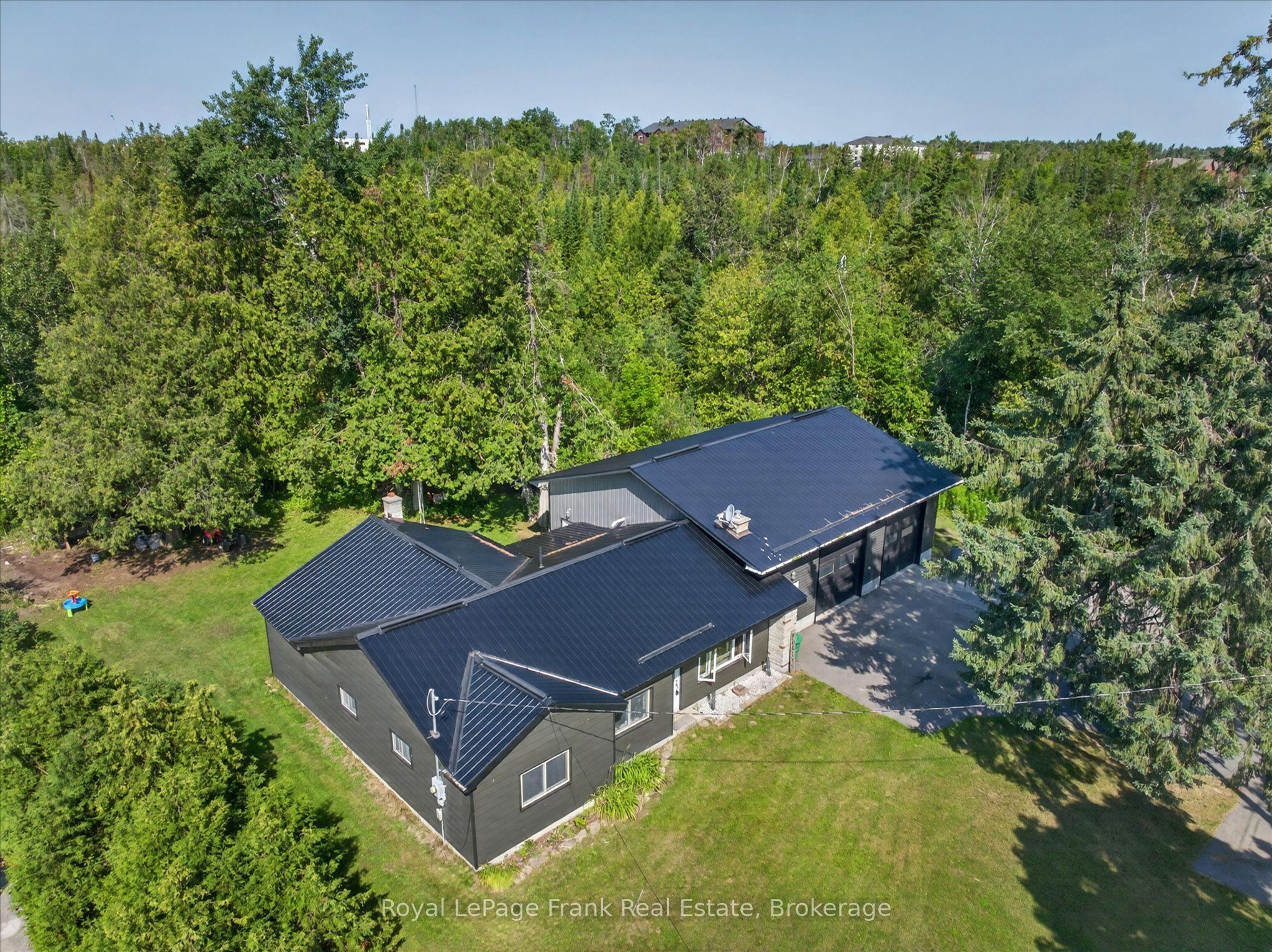 731 Harper Road Property Photo 3
