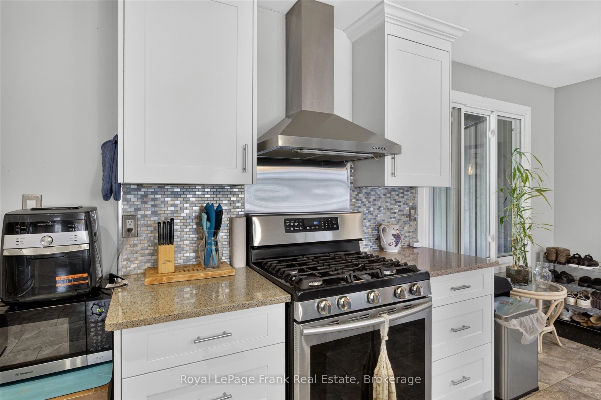 731 Harper Road Property Photo 14